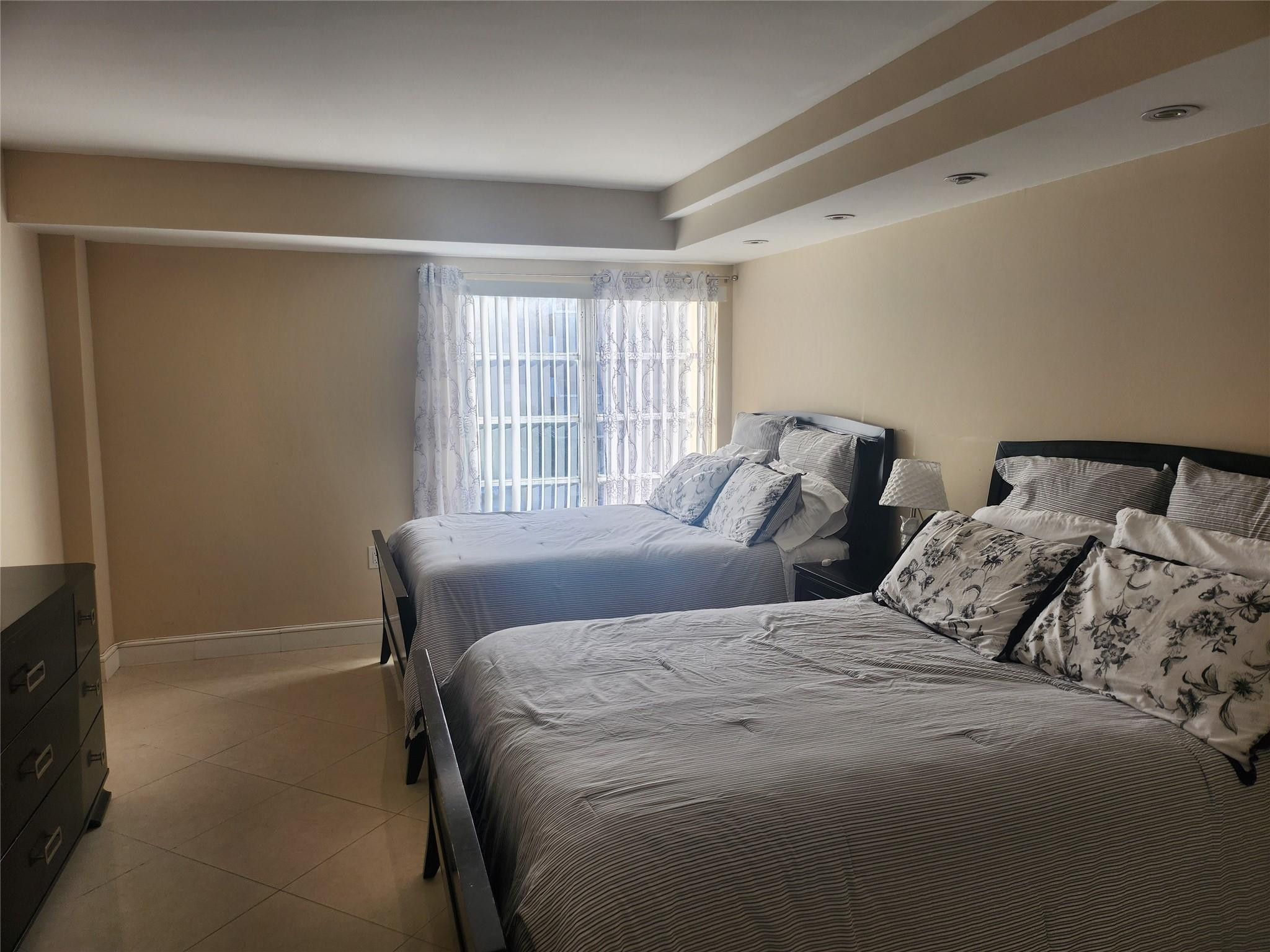 4160 Inverrary Drive 311 Property Photo 6