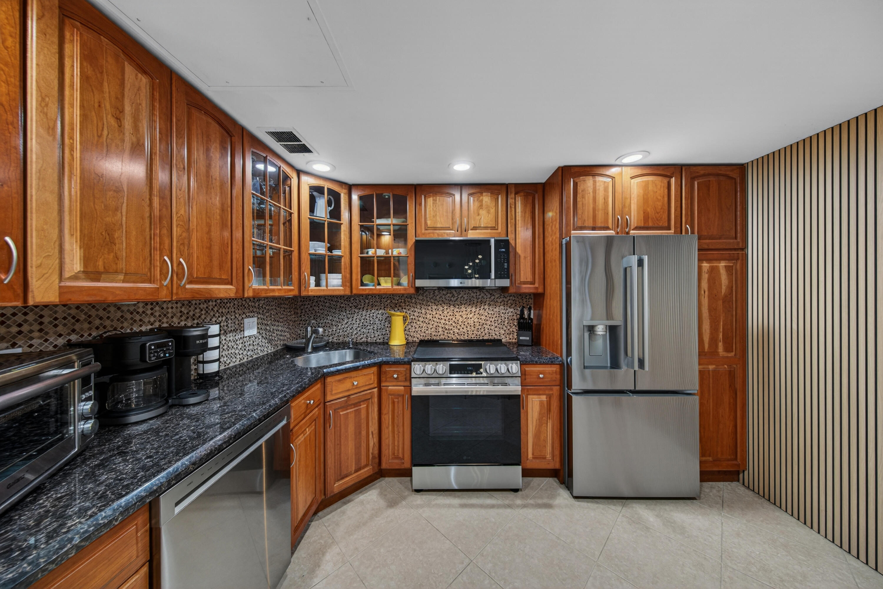 2851 S Ocean Boulevard 1n Property Photo 5