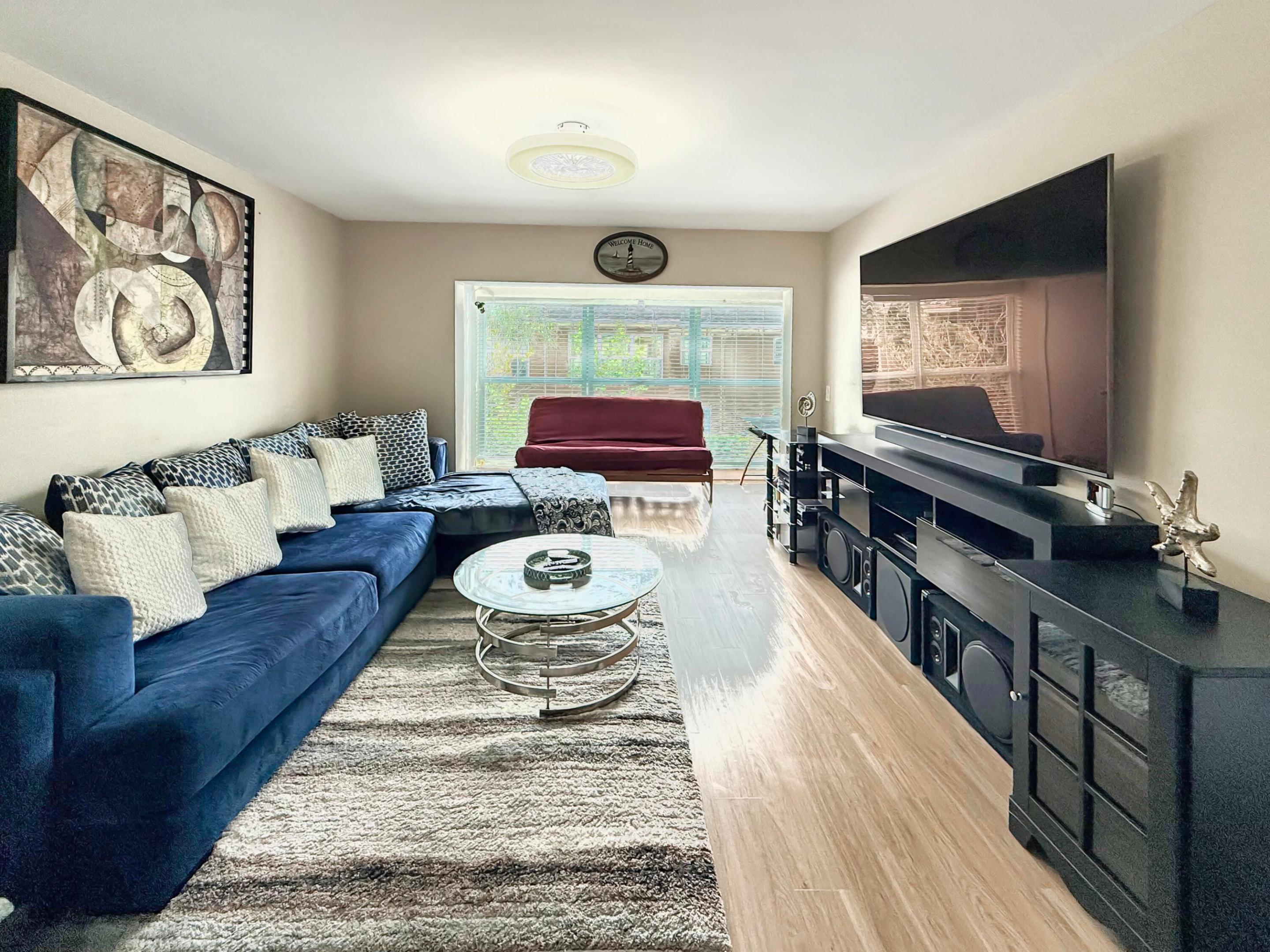 13916 Via Flora F Property Photo 3