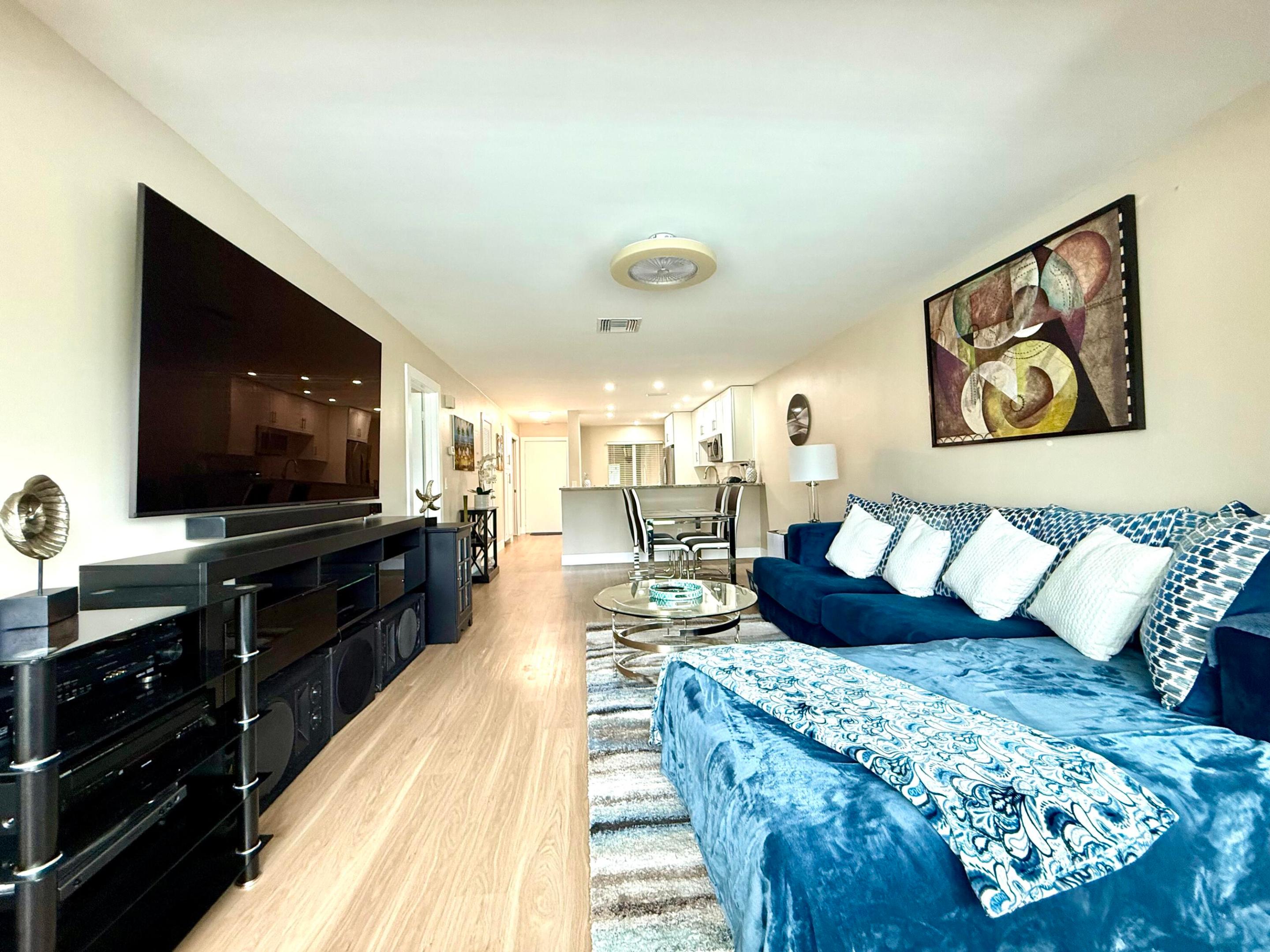 13916 Via Flora F Property Photo 7