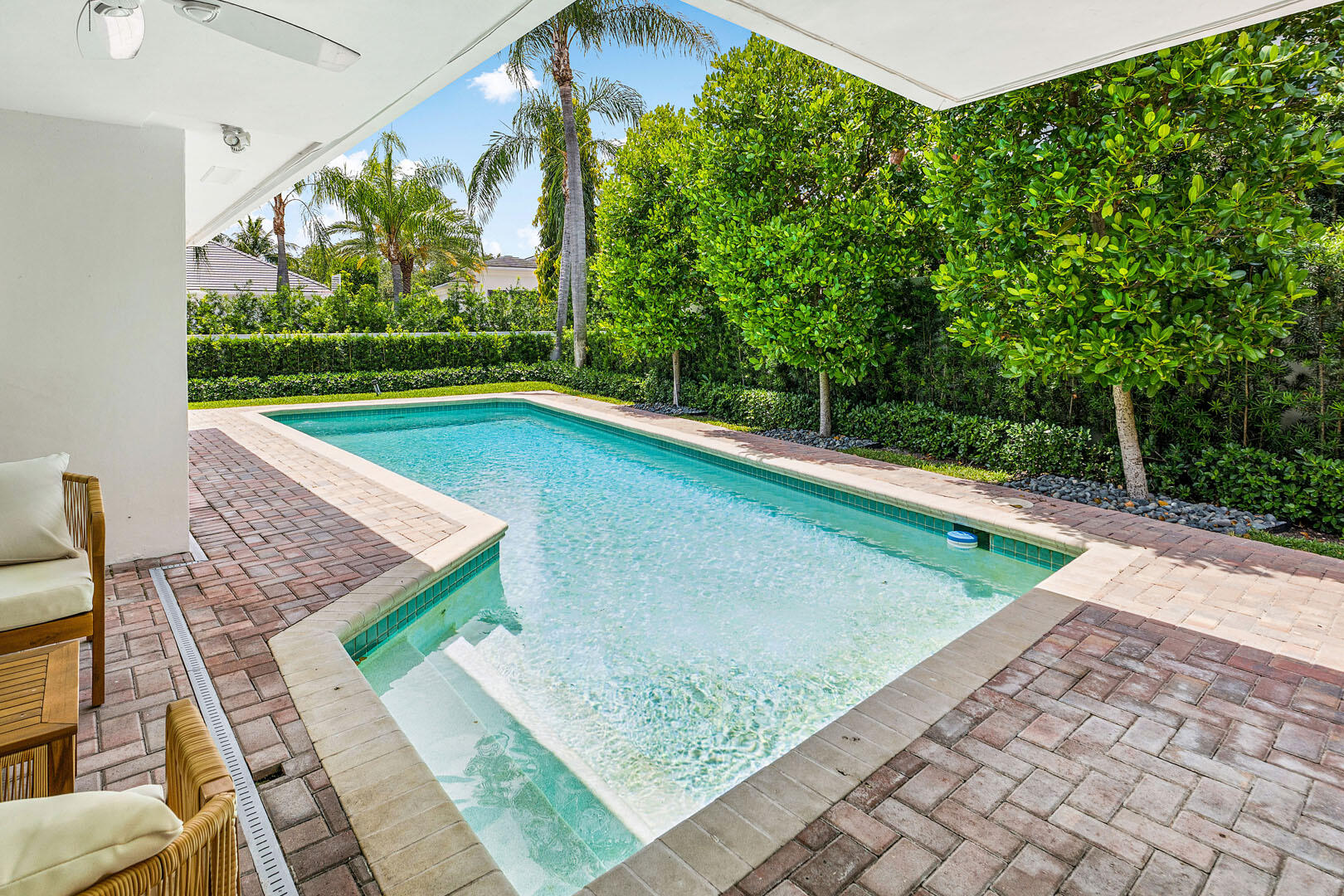 1251 Thatch Palm Drive Property Photo 17