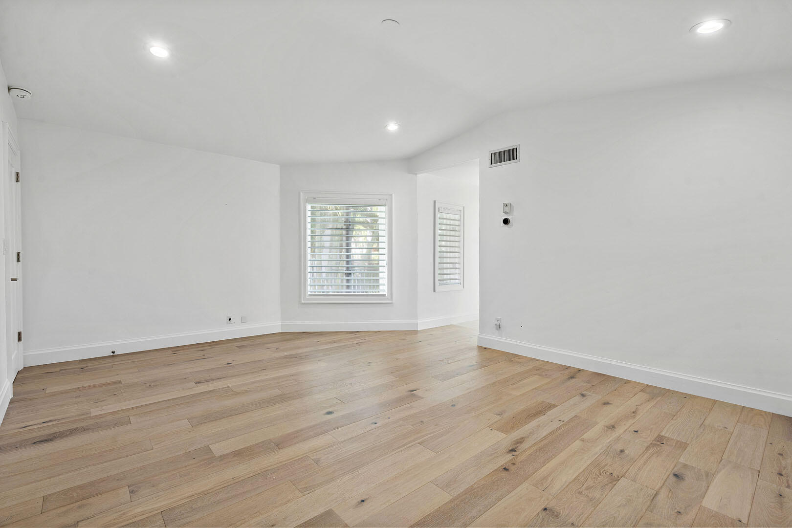 1251 Thatch Palm Drive Property Photo 29