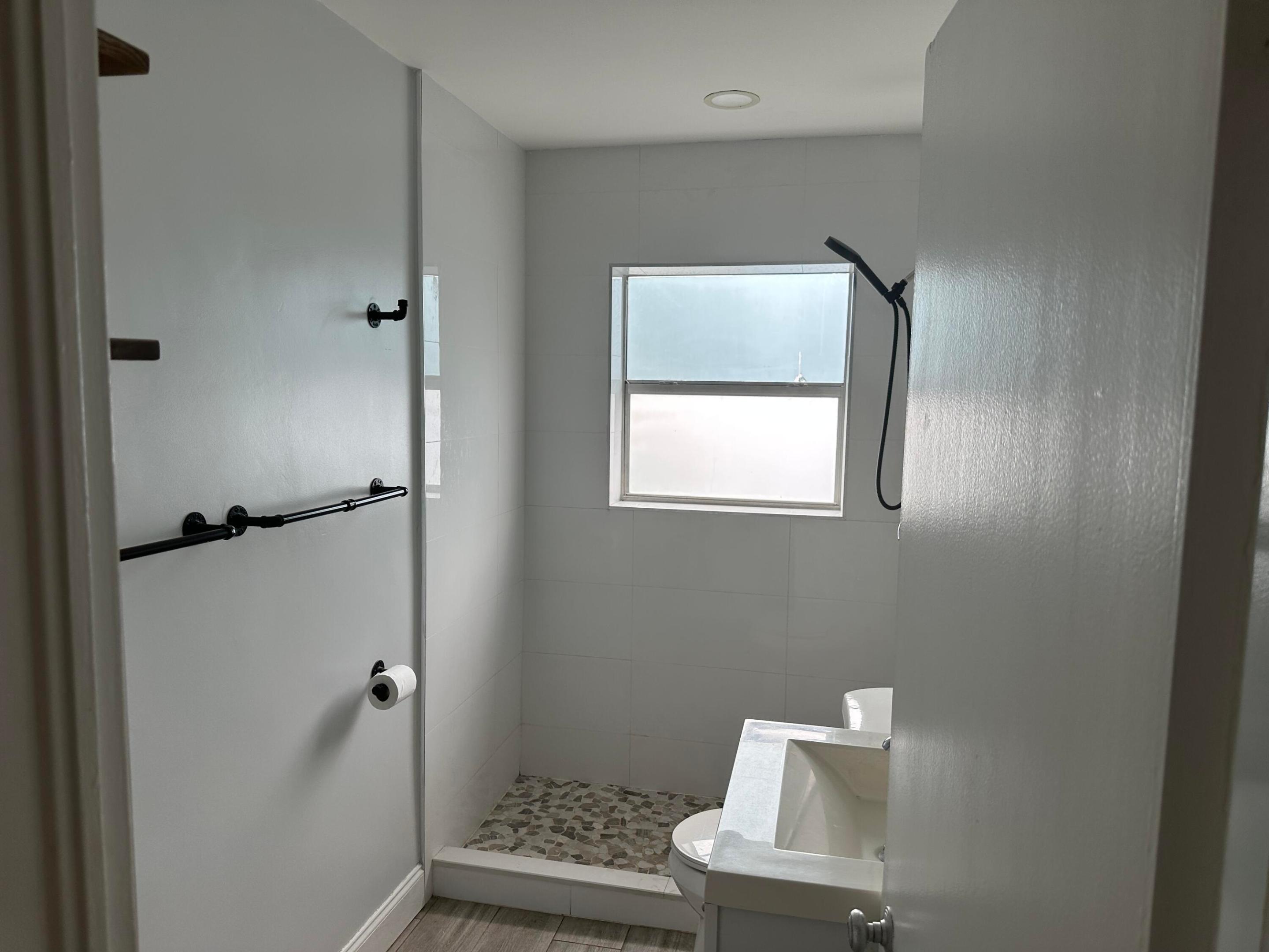 2400 Park Avenue 1 Property Photo 13
