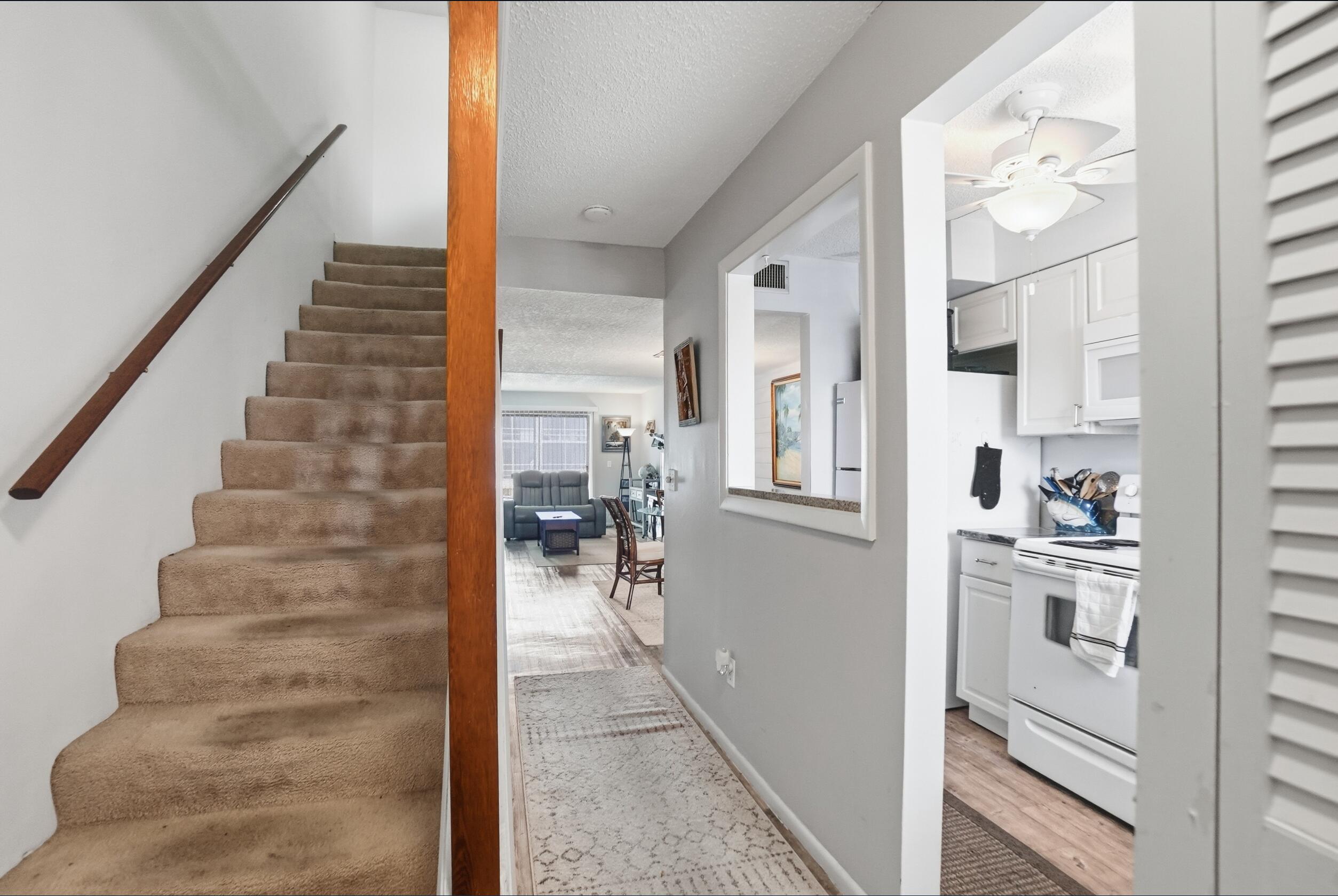 1300 Seaway Drive D6 Property Photo 4
