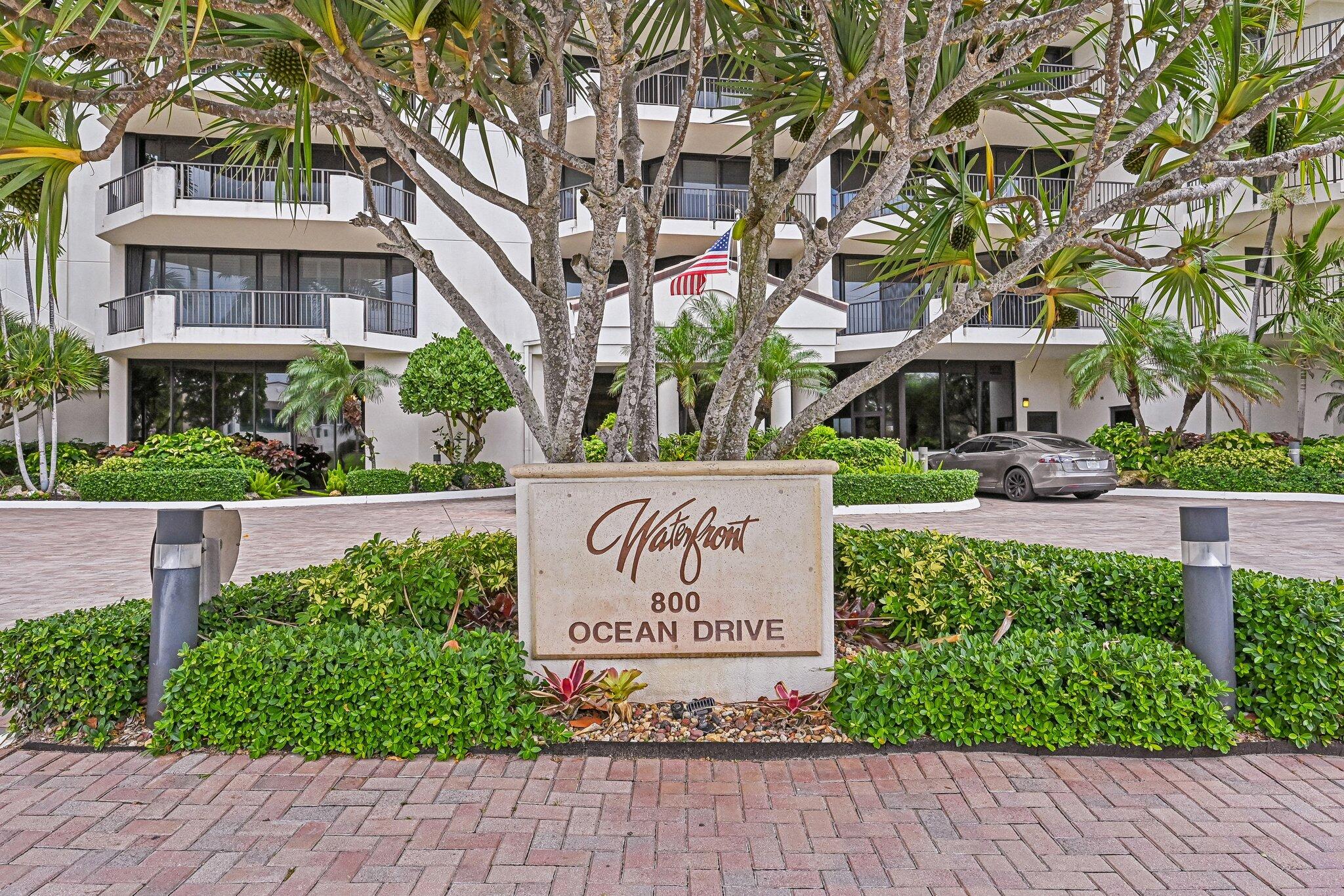 800 Ocean Drive 1105 Property Photo 3