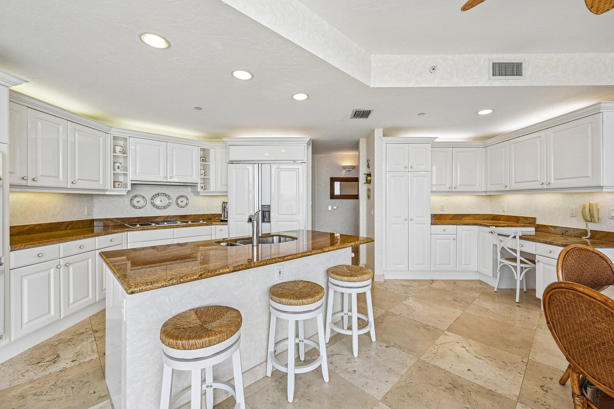 800 Ocean Drive 1105 Property Photo 16