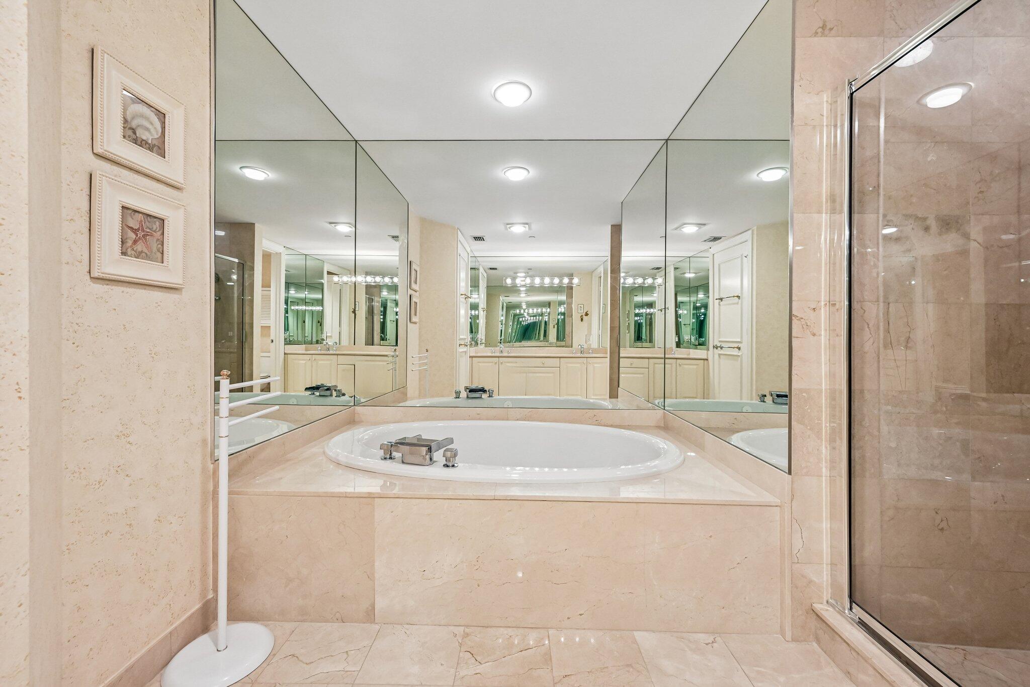 800 Ocean Drive 1105 Property Photo 31
