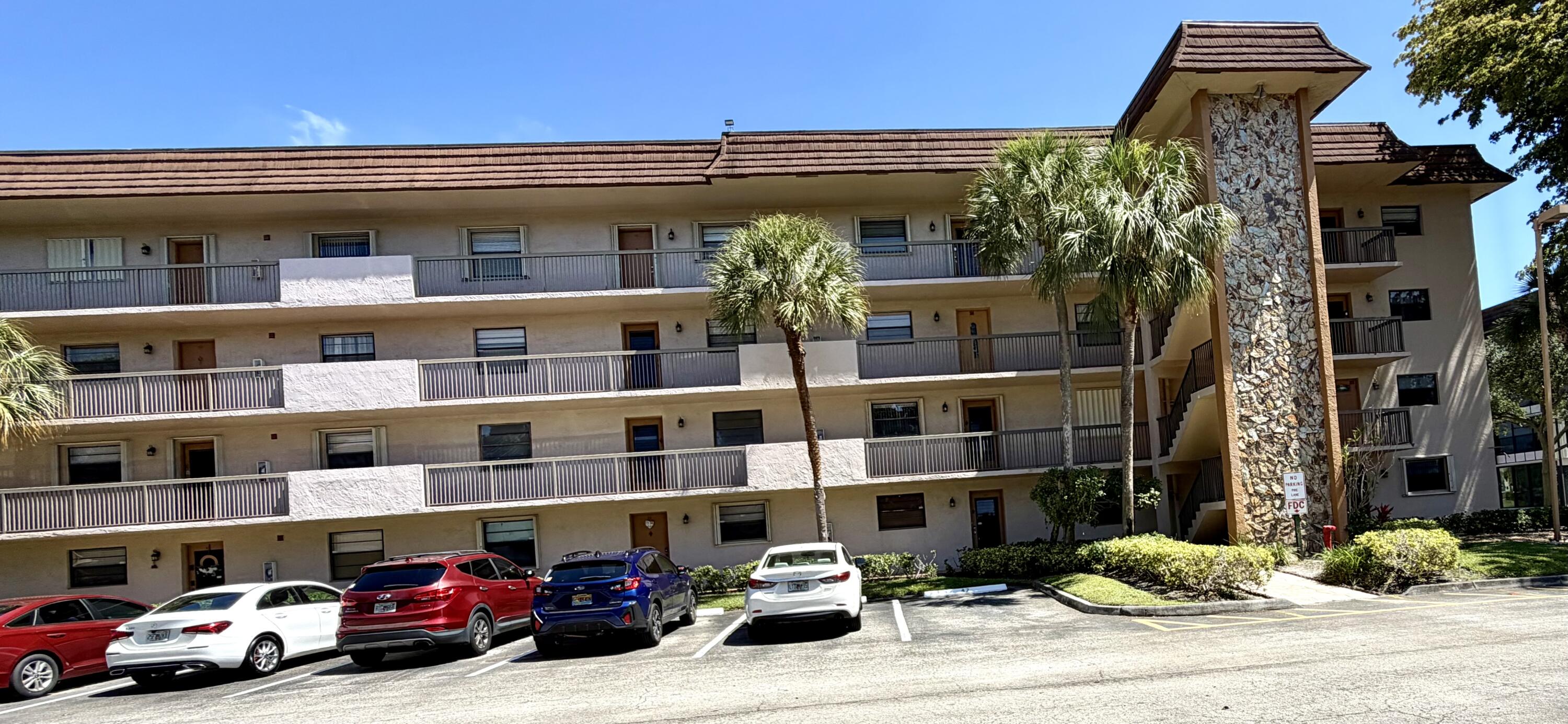 4970 E Sabal Palm Boulevard 315 Property Photo 1
