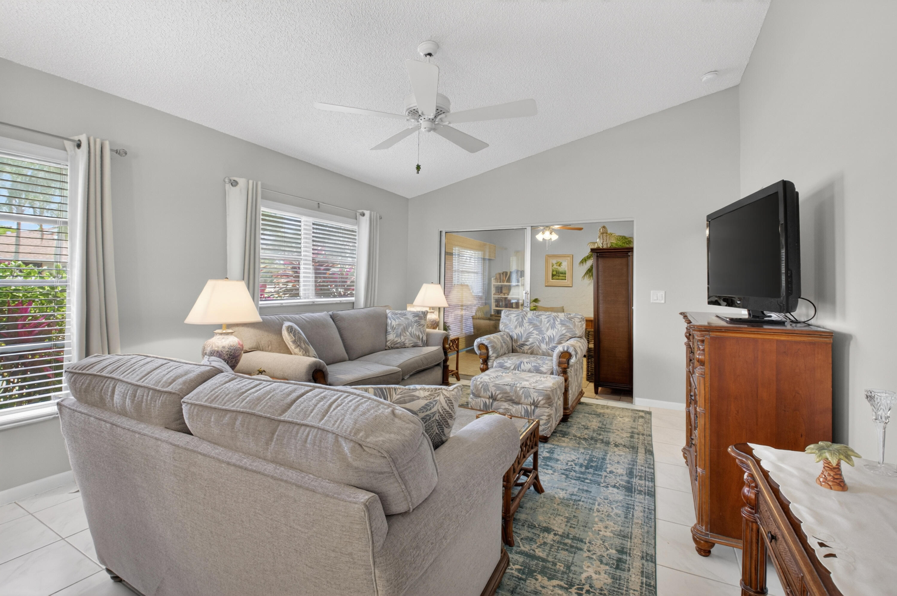 8130 Springtree Road A Property Photo 9