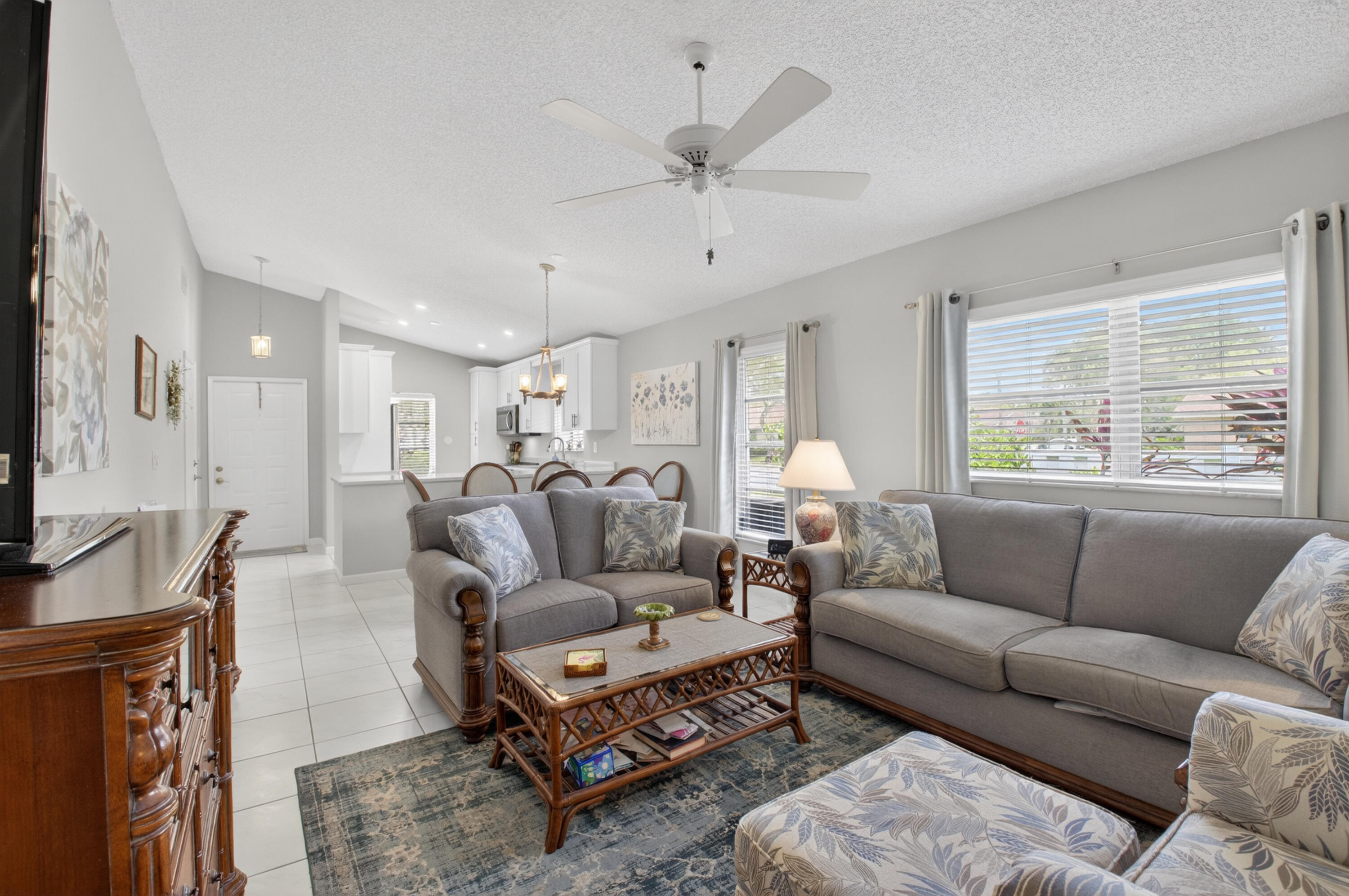 8130 Springtree Road A Property Photo 13