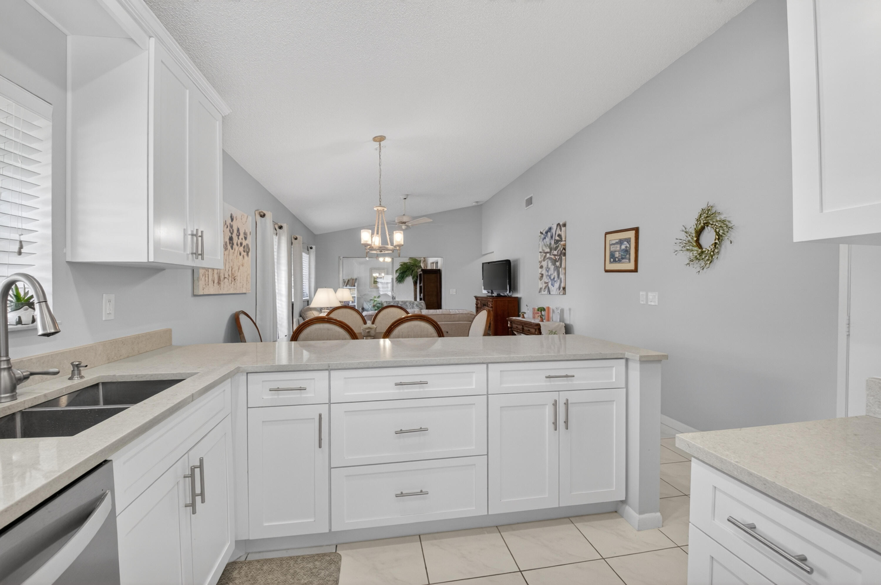 8130 Springtree Road A Property Photo 18