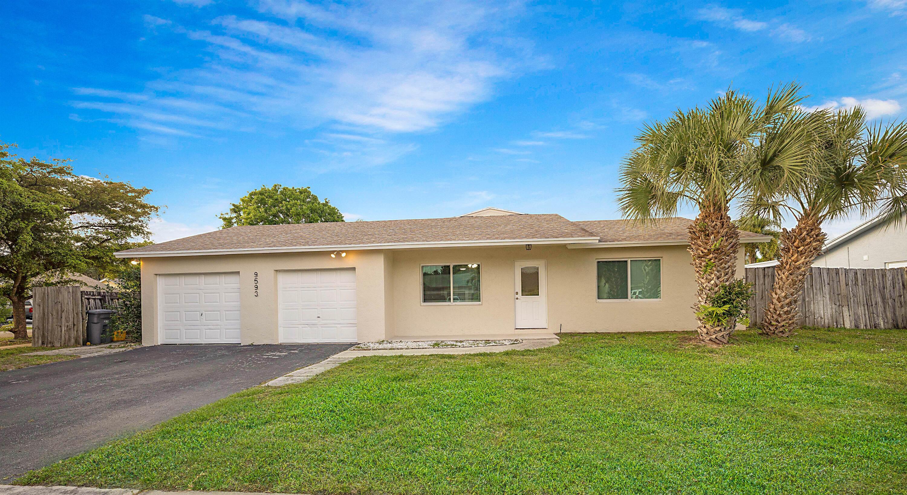 9593 Richmond Circle - Property Photo 1