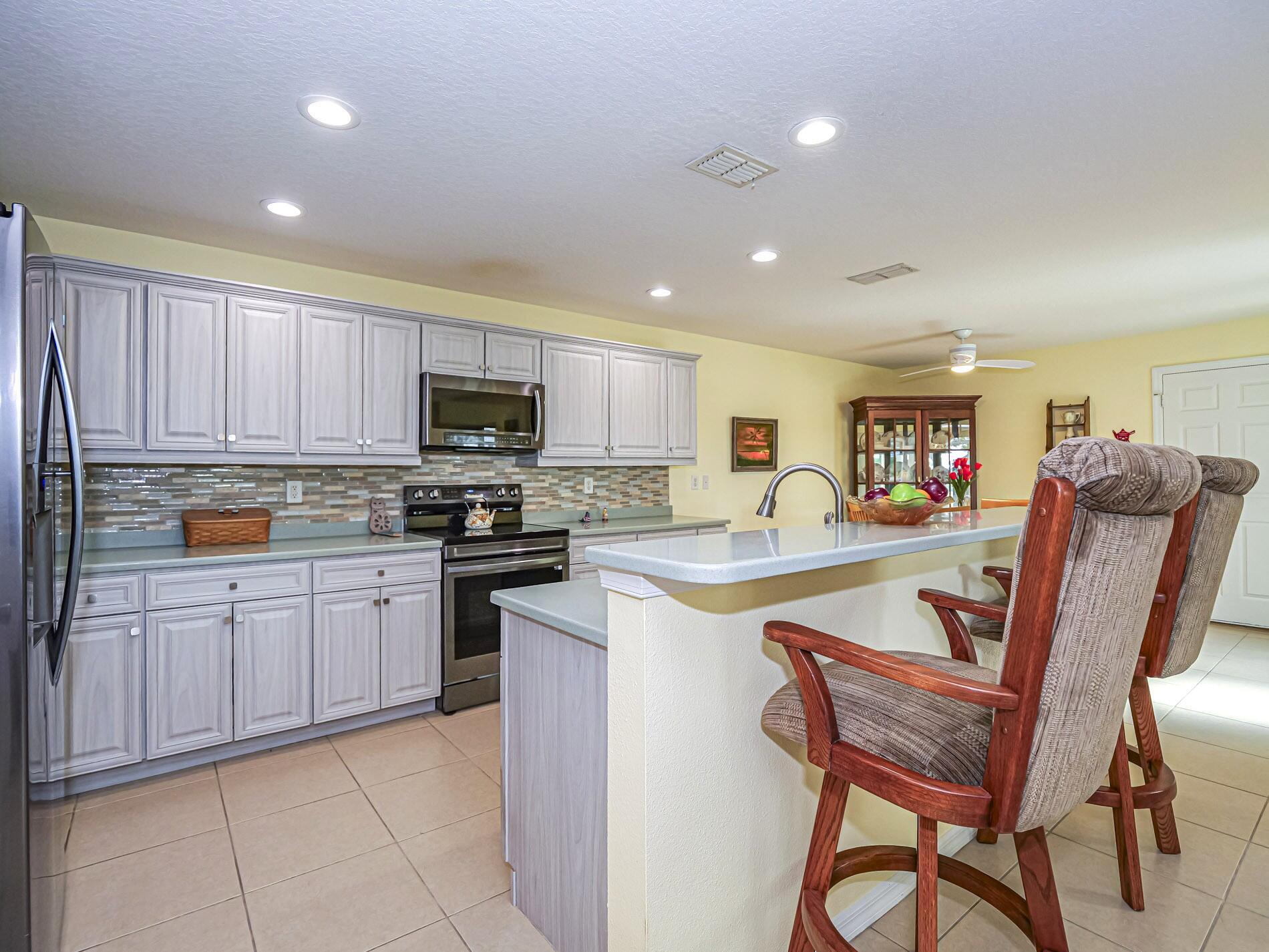1838 Pointe West Way Property Photo 10