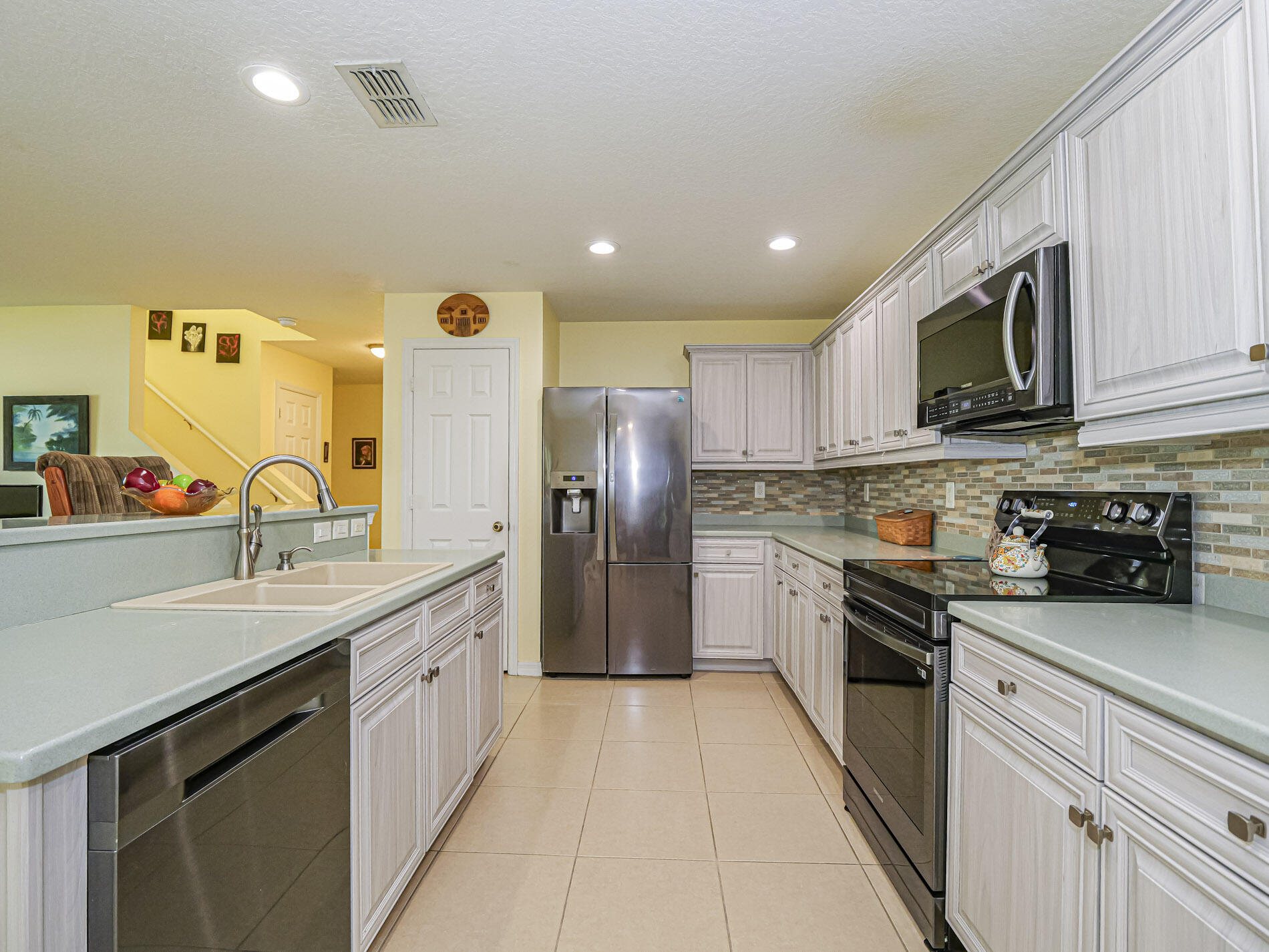 1838 Pointe West Way Property Photo 14