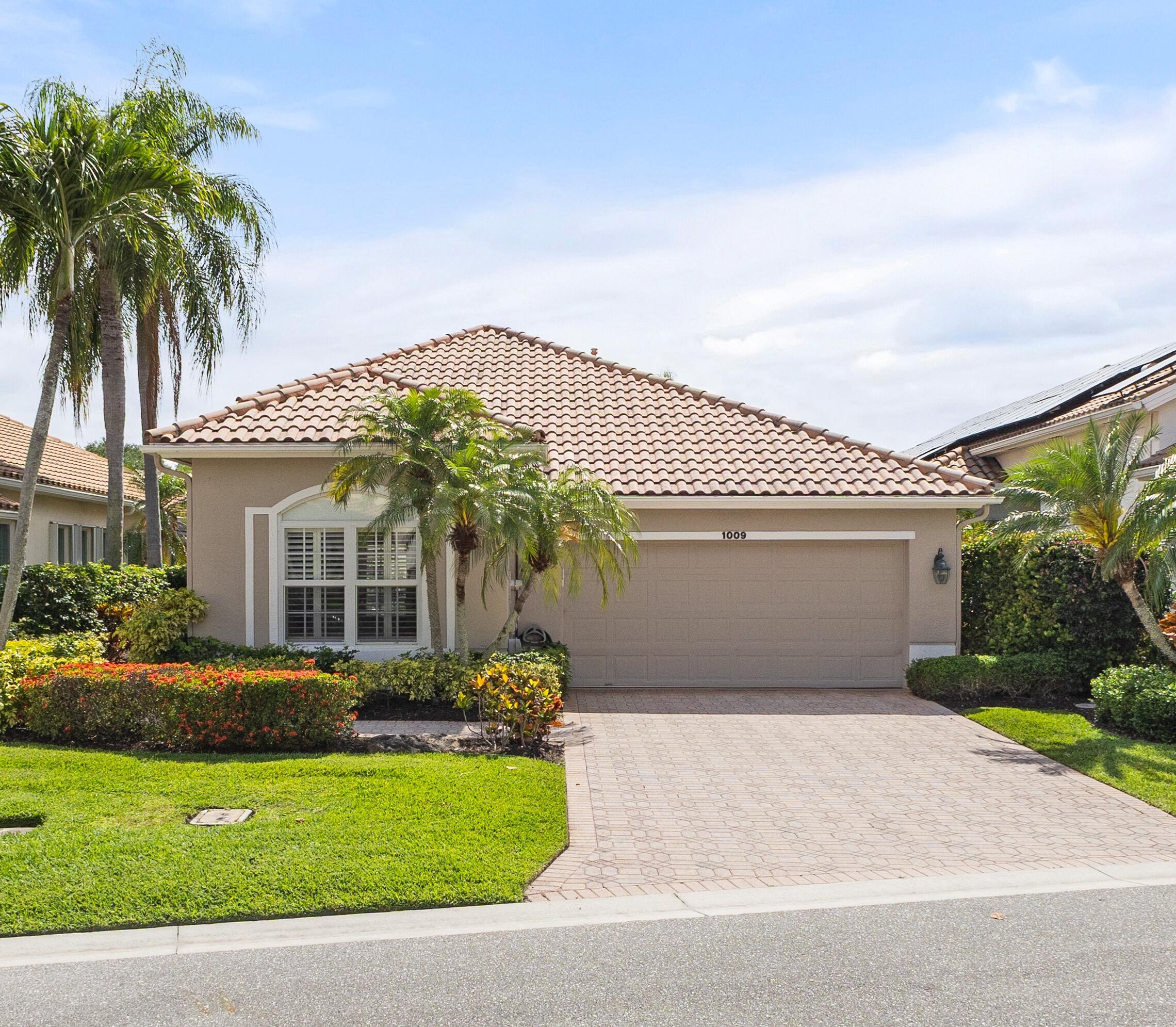 1009 Diamond Head Way Property Photo 1