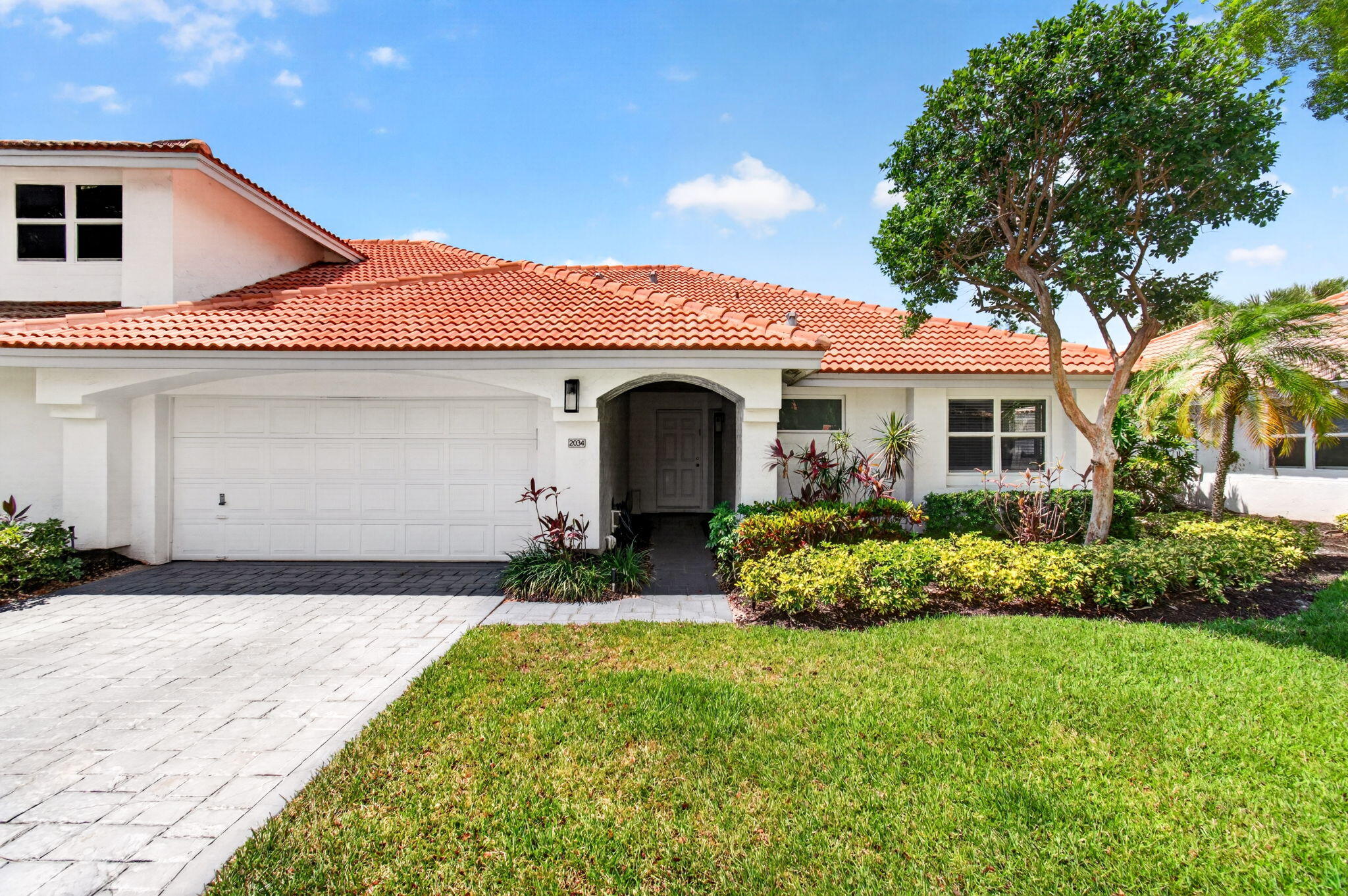 2034 NW 52nd Street Property Photo 1
