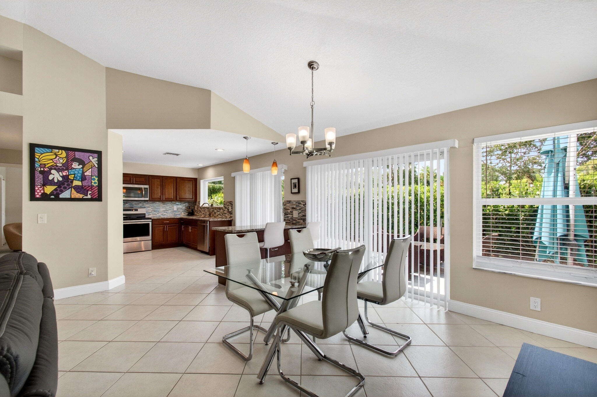 2034 Nw 52nd Street Property Photo 8