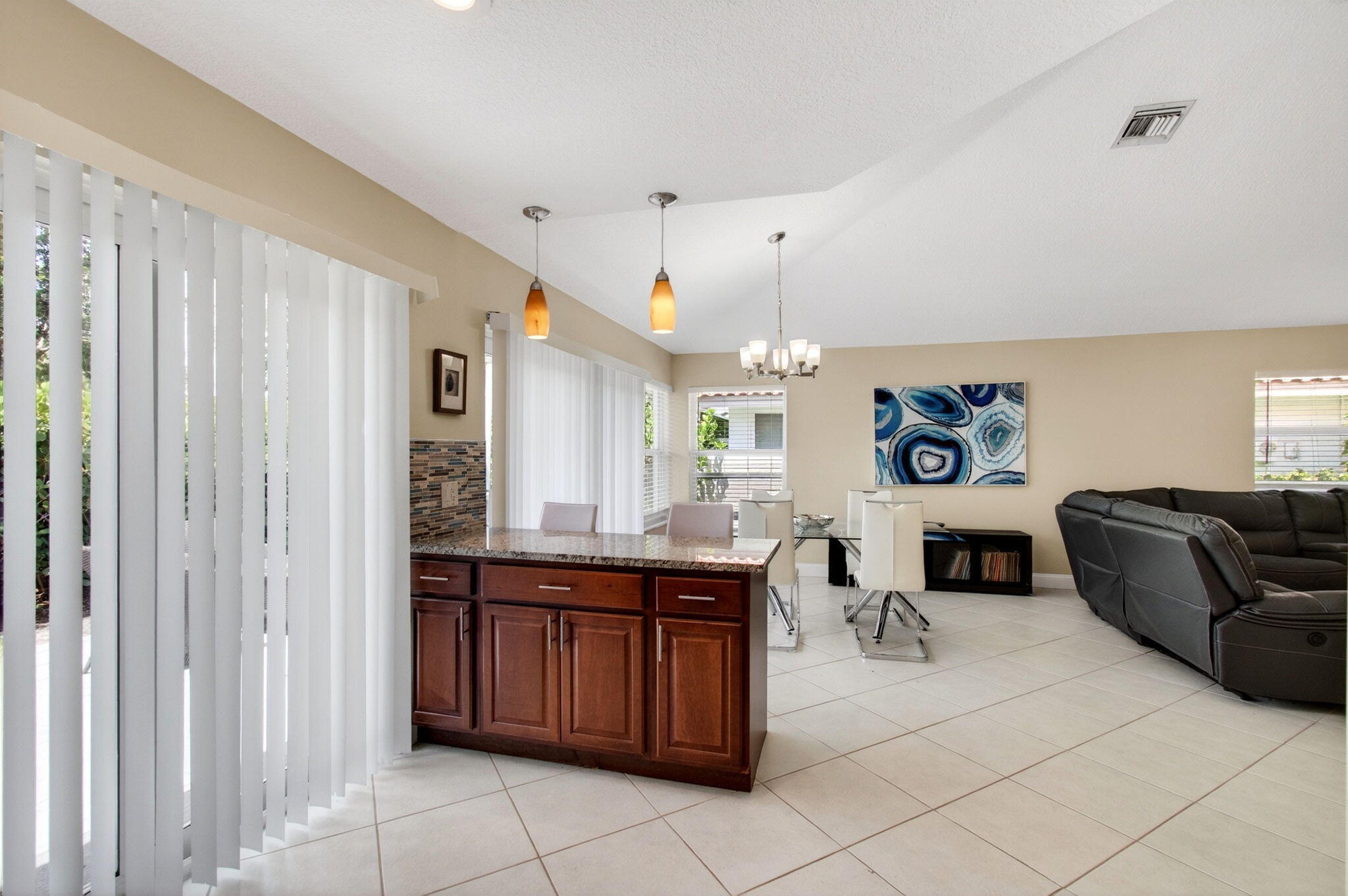 2034 Nw 52nd Street Property Photo 16