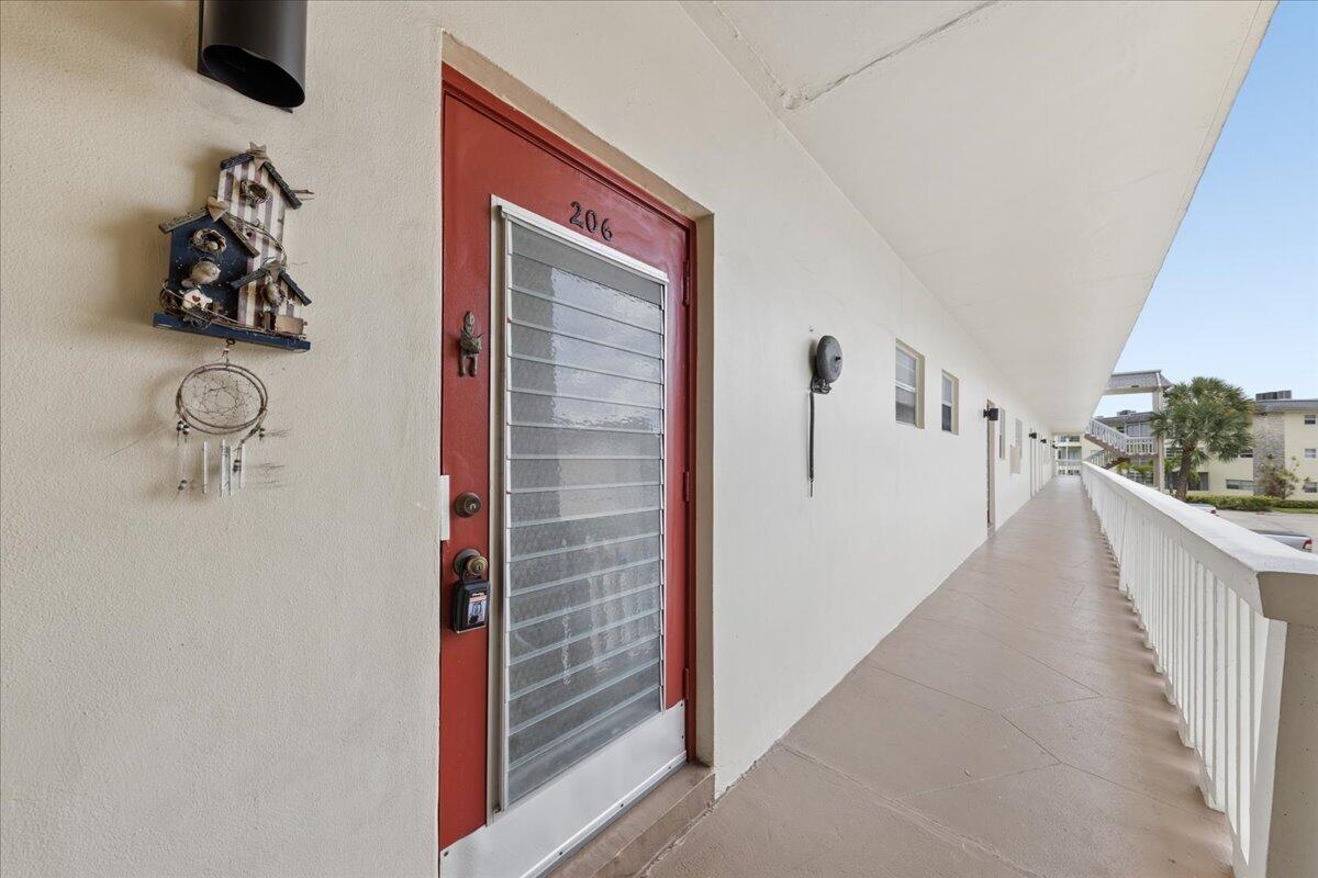 4411 Nw 16th Street Apt 206 Property Photo 2