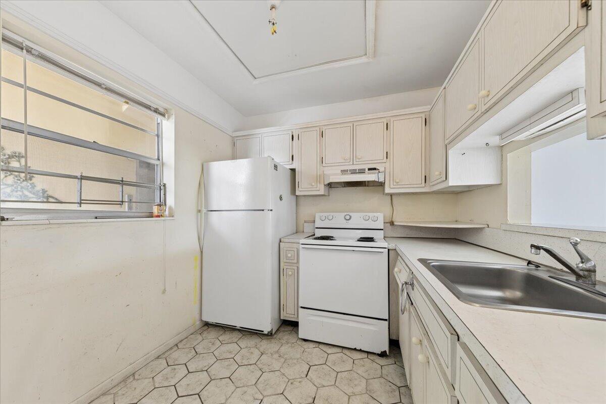 4411 Nw 16th Street Apt 206 Property Photo 4