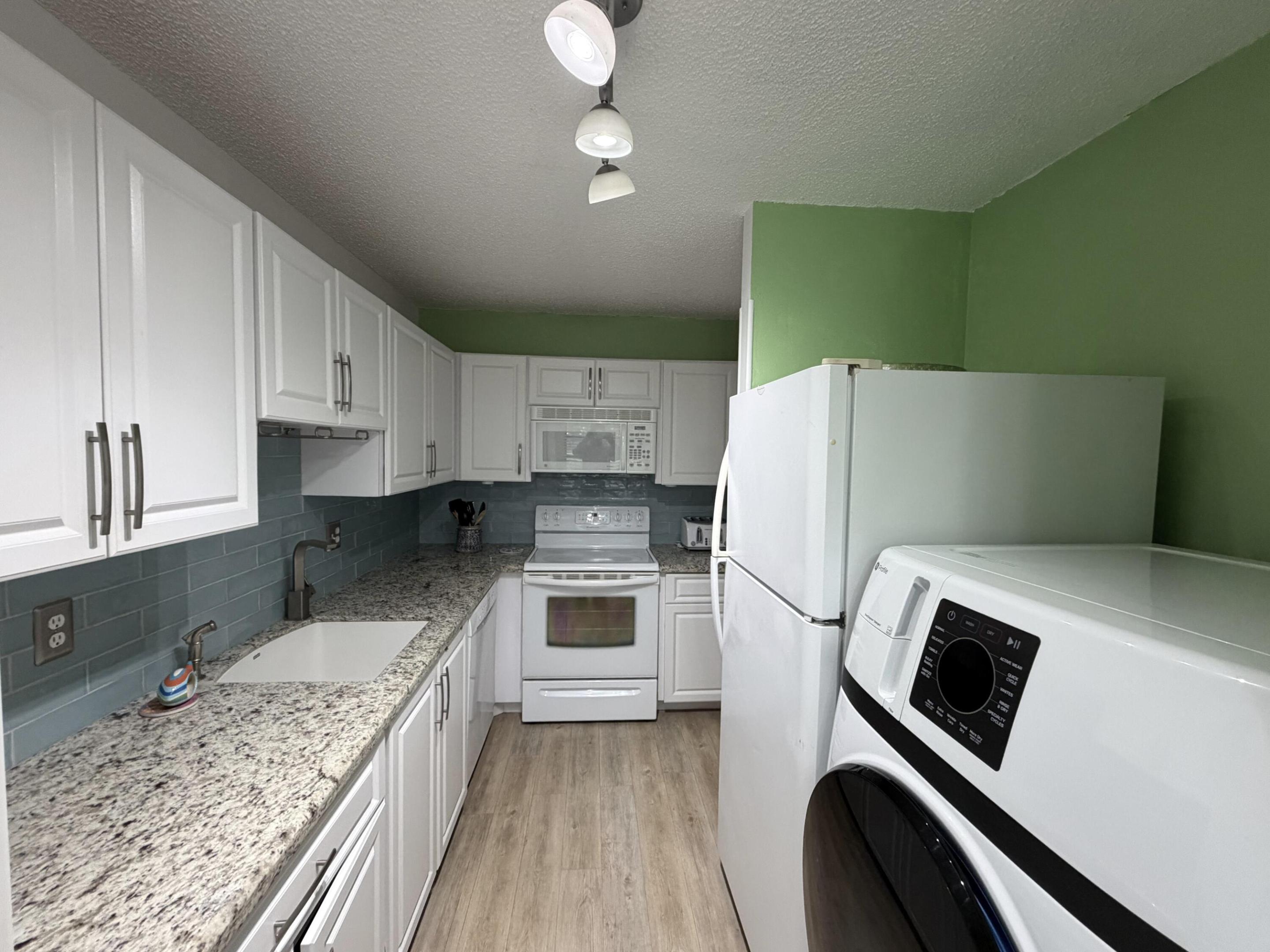 2520 Pansey Lane D Property Photo 10