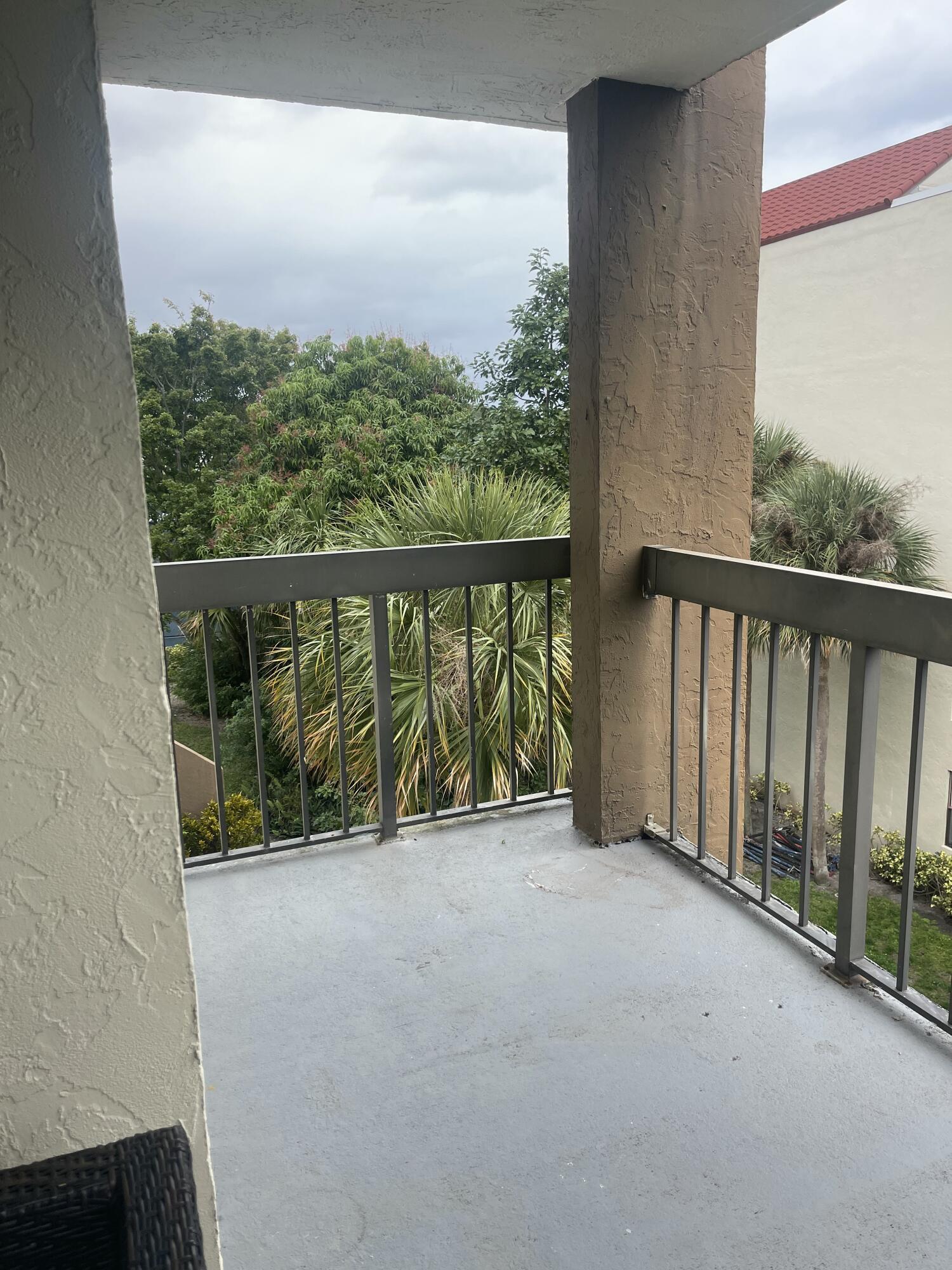 955 Egret Circle 411 Property Photo 11