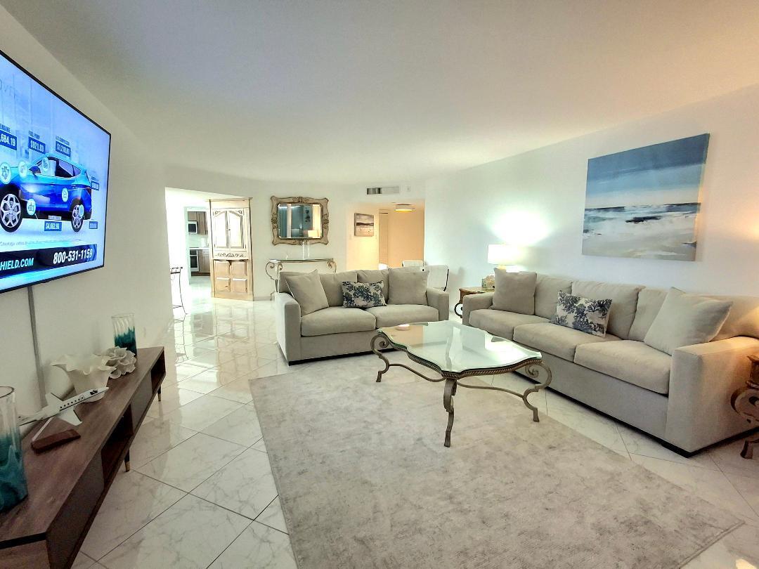 1340 S Ocean Boulevard 1808 Property Photo 4