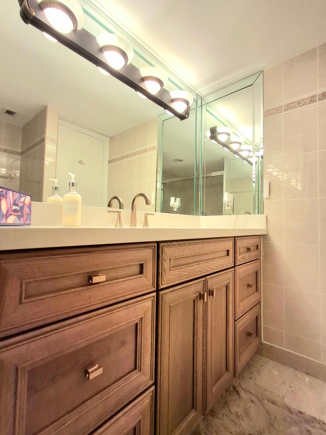 1340 S Ocean Boulevard 1808 Property Photo 23