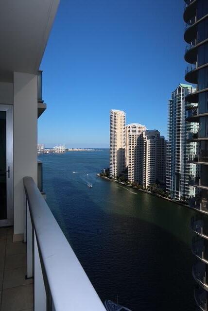 300 S Biscayne Boulevard T1902 Property Photo 1