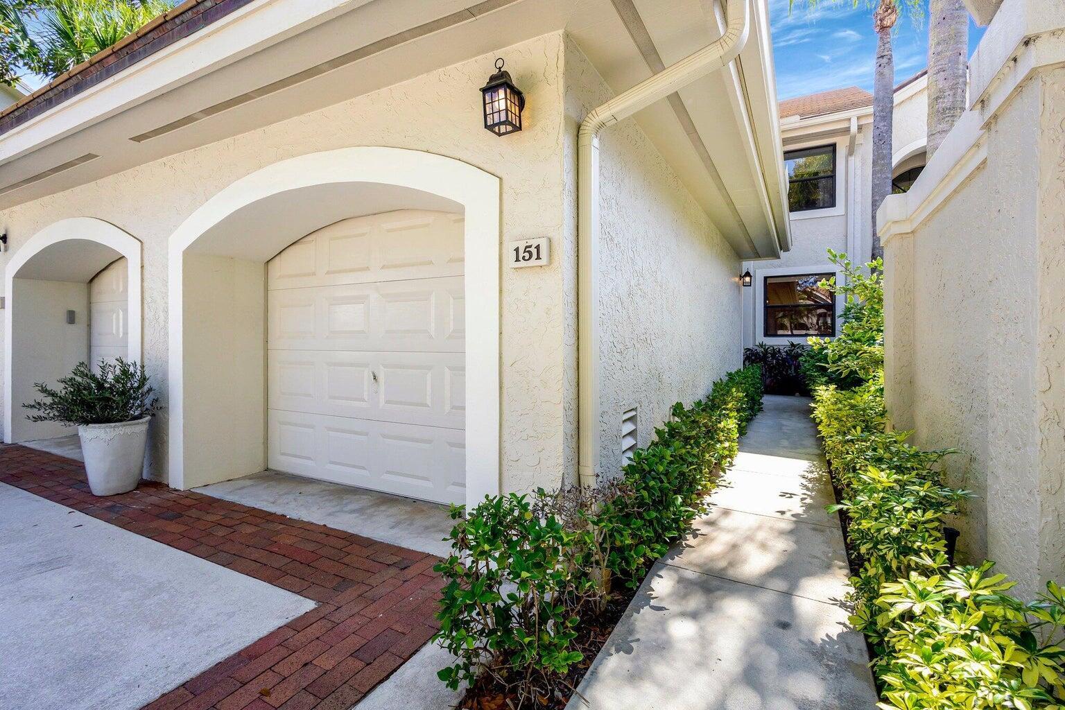 16050 W Bay Drive 151 Property Photo 3