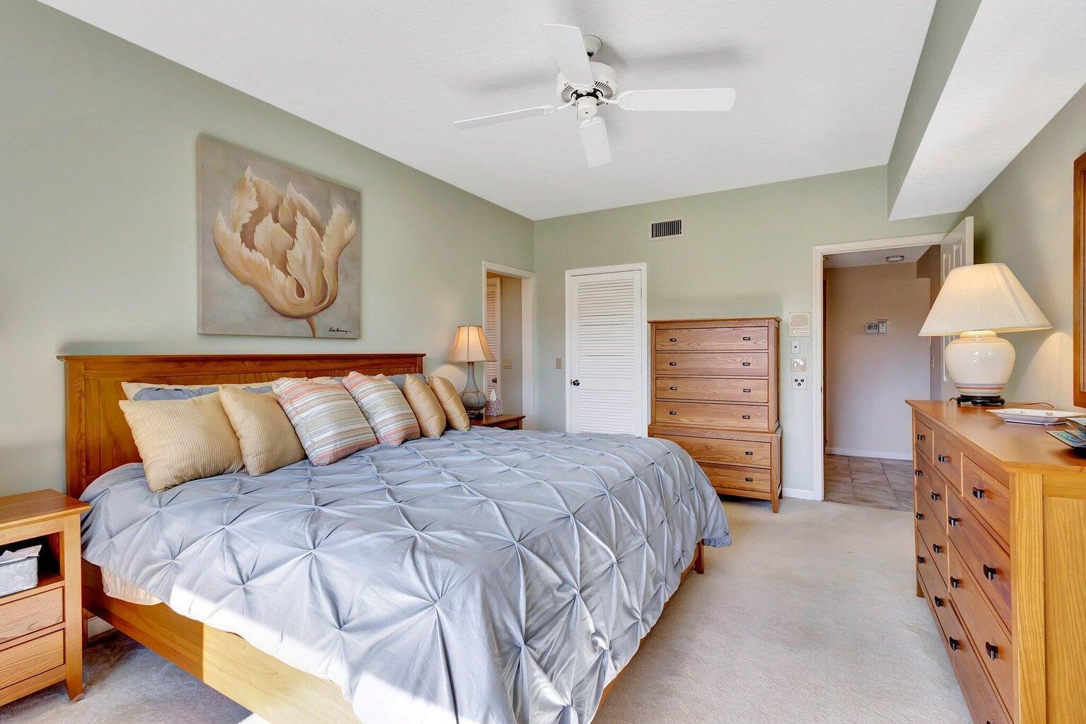 16050 W Bay Drive 151 Property Photo 12