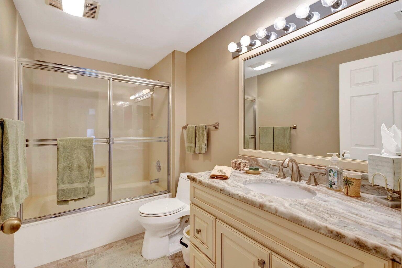 16050 W Bay Drive 151 Property Photo 19