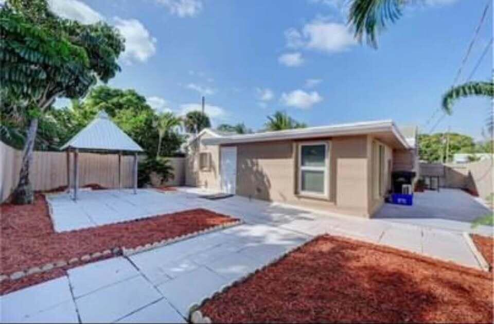 952 30th Street Property Photo 1