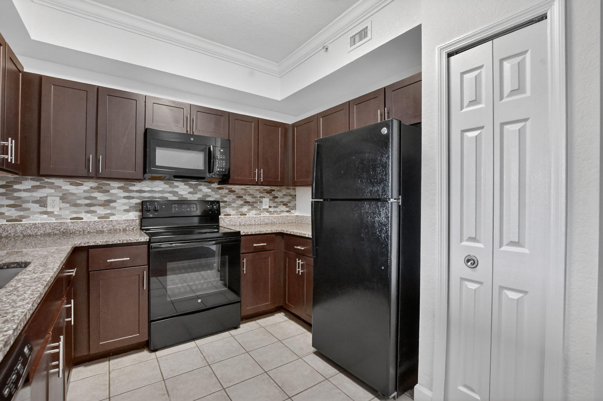 15085 Michelangelo Boulevard 108 Property Photo 7