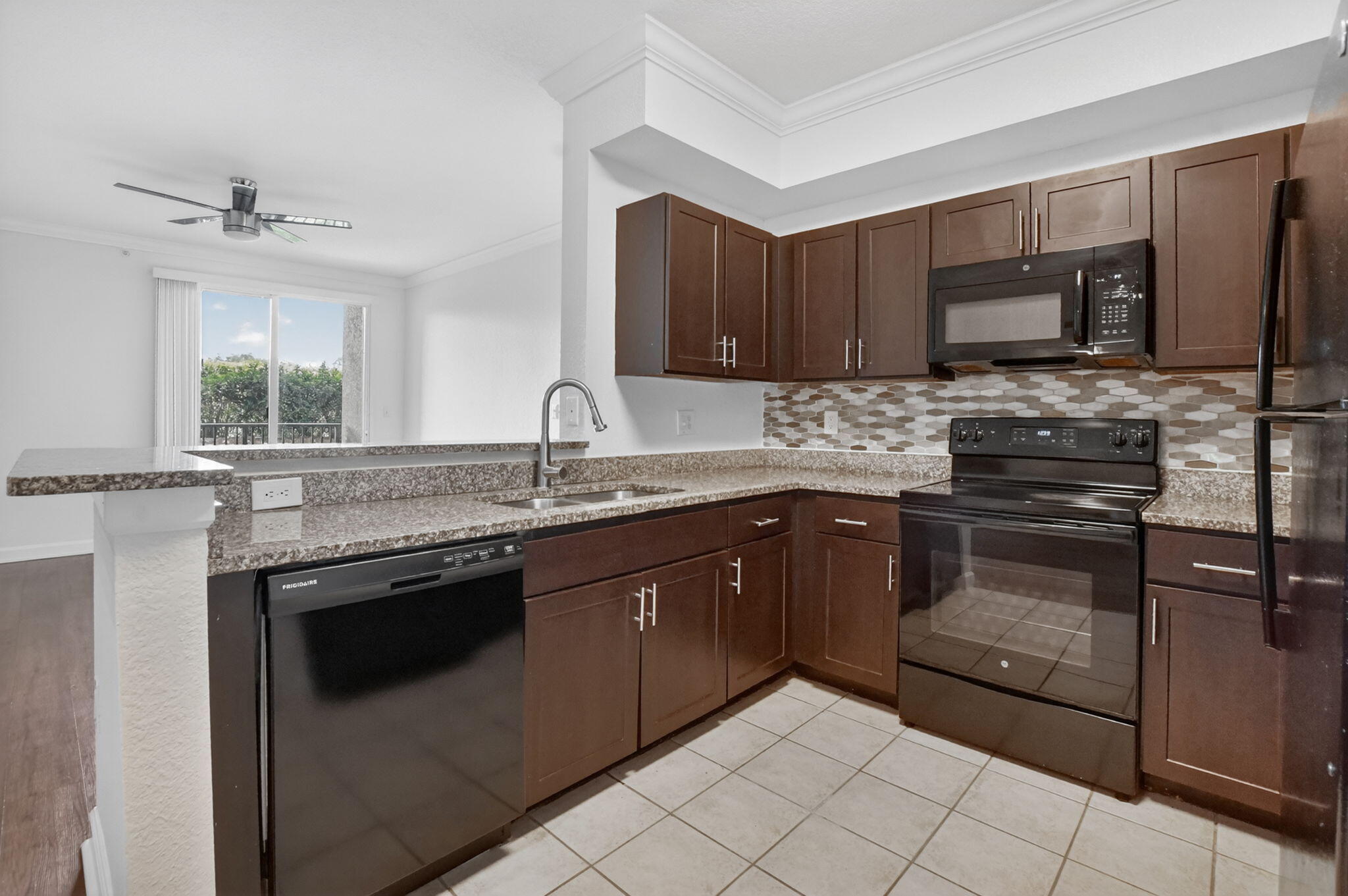 15085 Michelangelo Boulevard 108 Property Photo 8