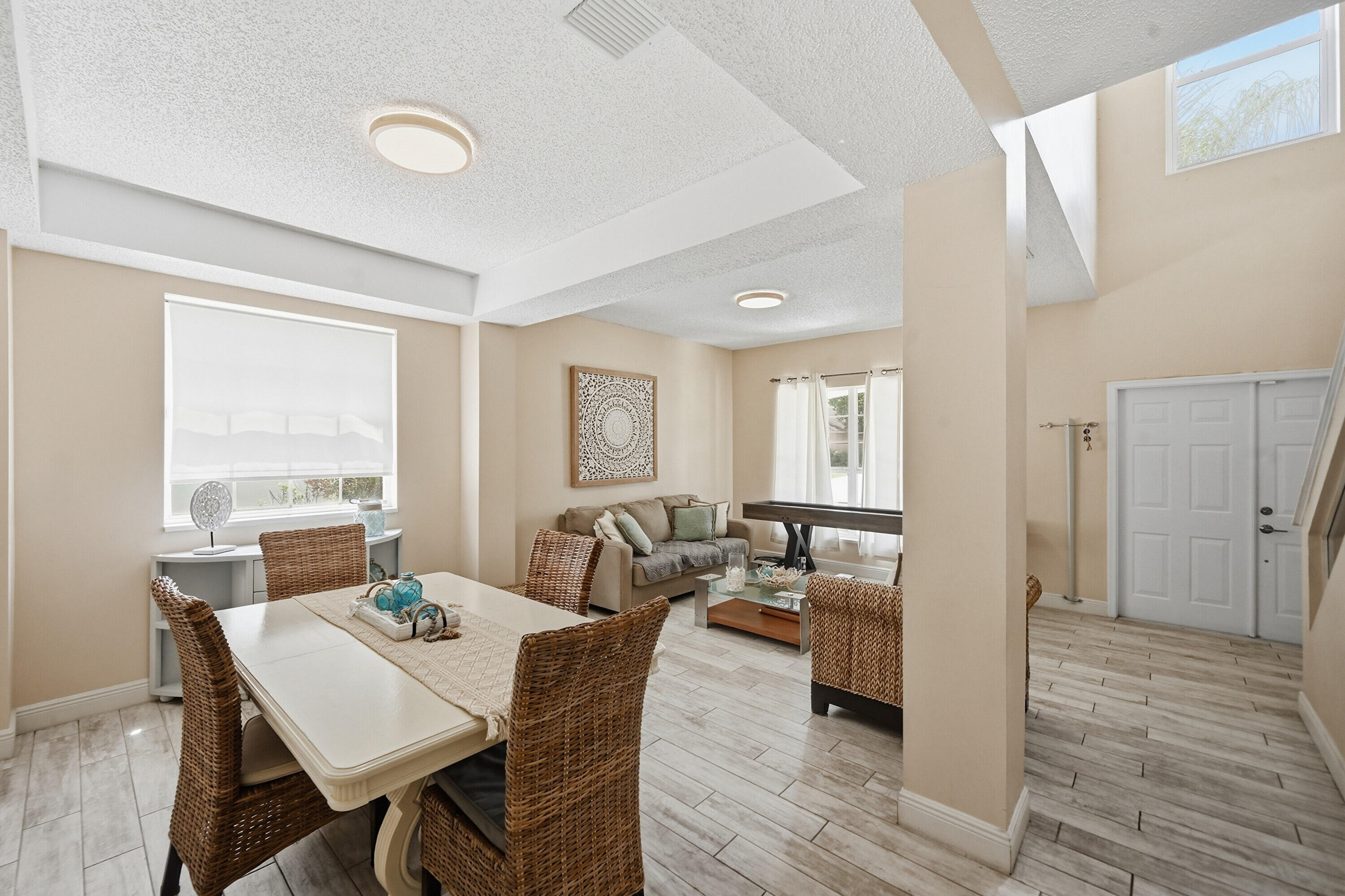 15073 Oak Chase Court Property Photo 5