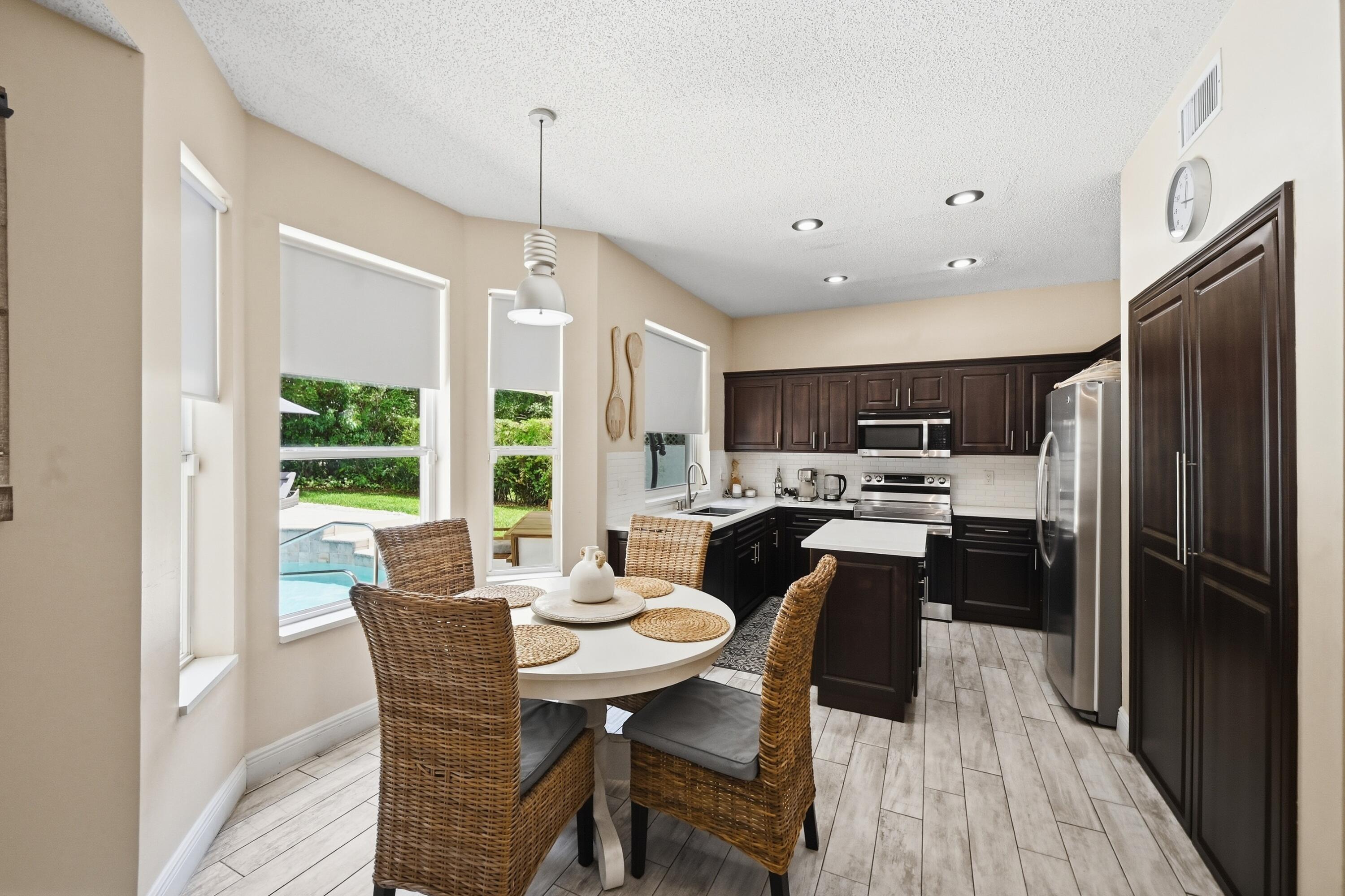 15073 Oak Chase Court Property Photo 7