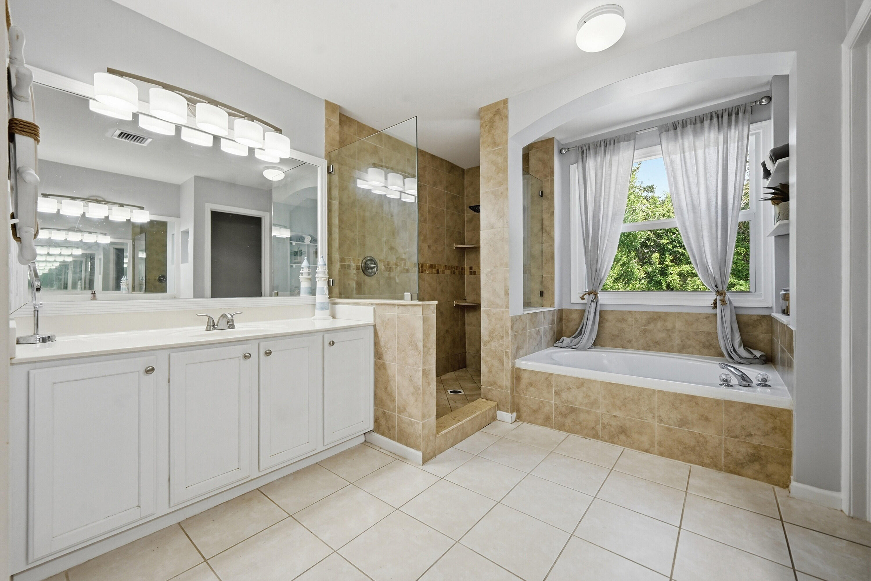 15073 Oak Chase Court Property Photo 30