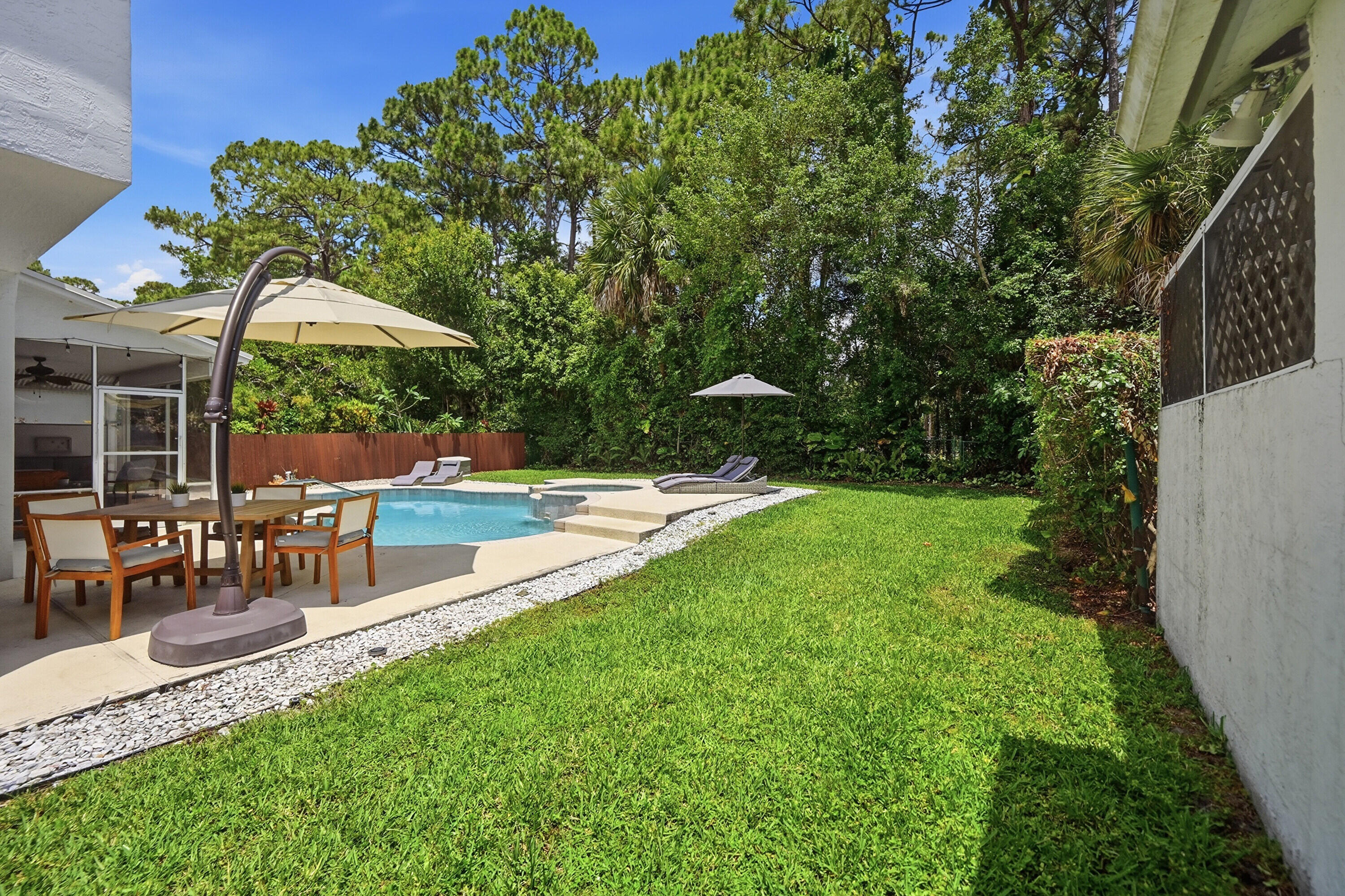 15073 Oak Chase Court Property Photo 39