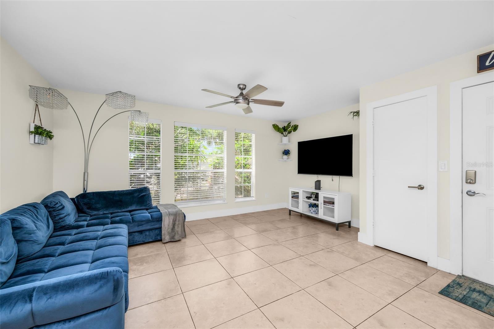 1275 Crystal Way G Property Photo 2