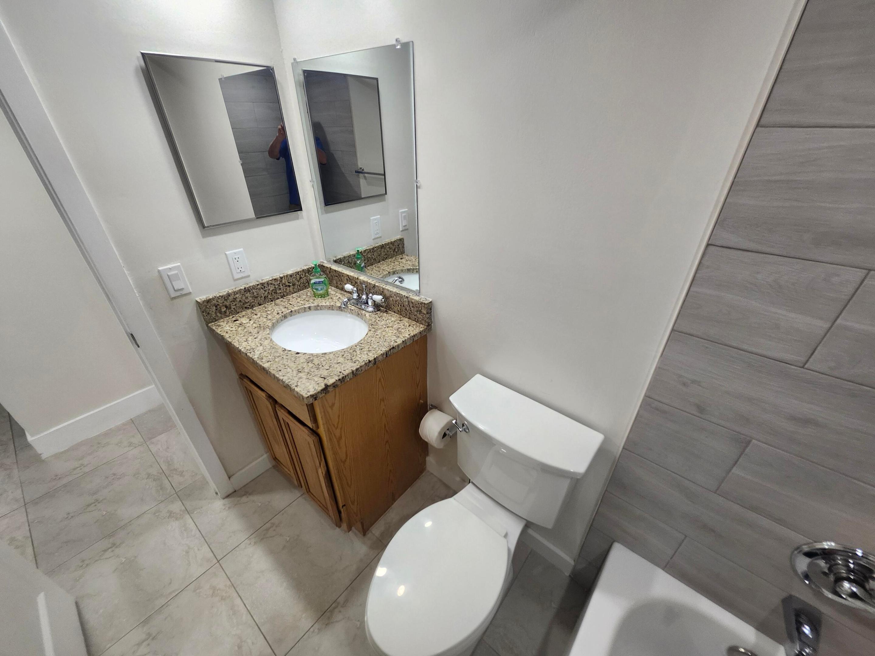 3470 Foxcroft Road 207 Property Photo 16