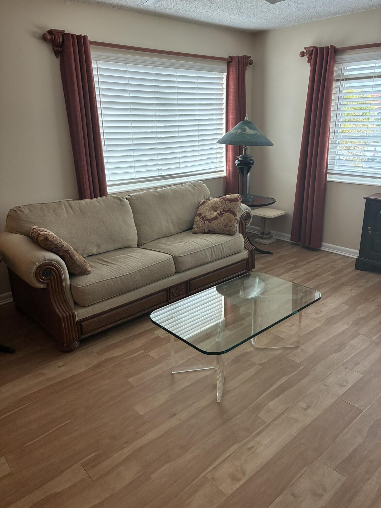 659 W Oakland Park Boulevard 204-c Property Photo 11