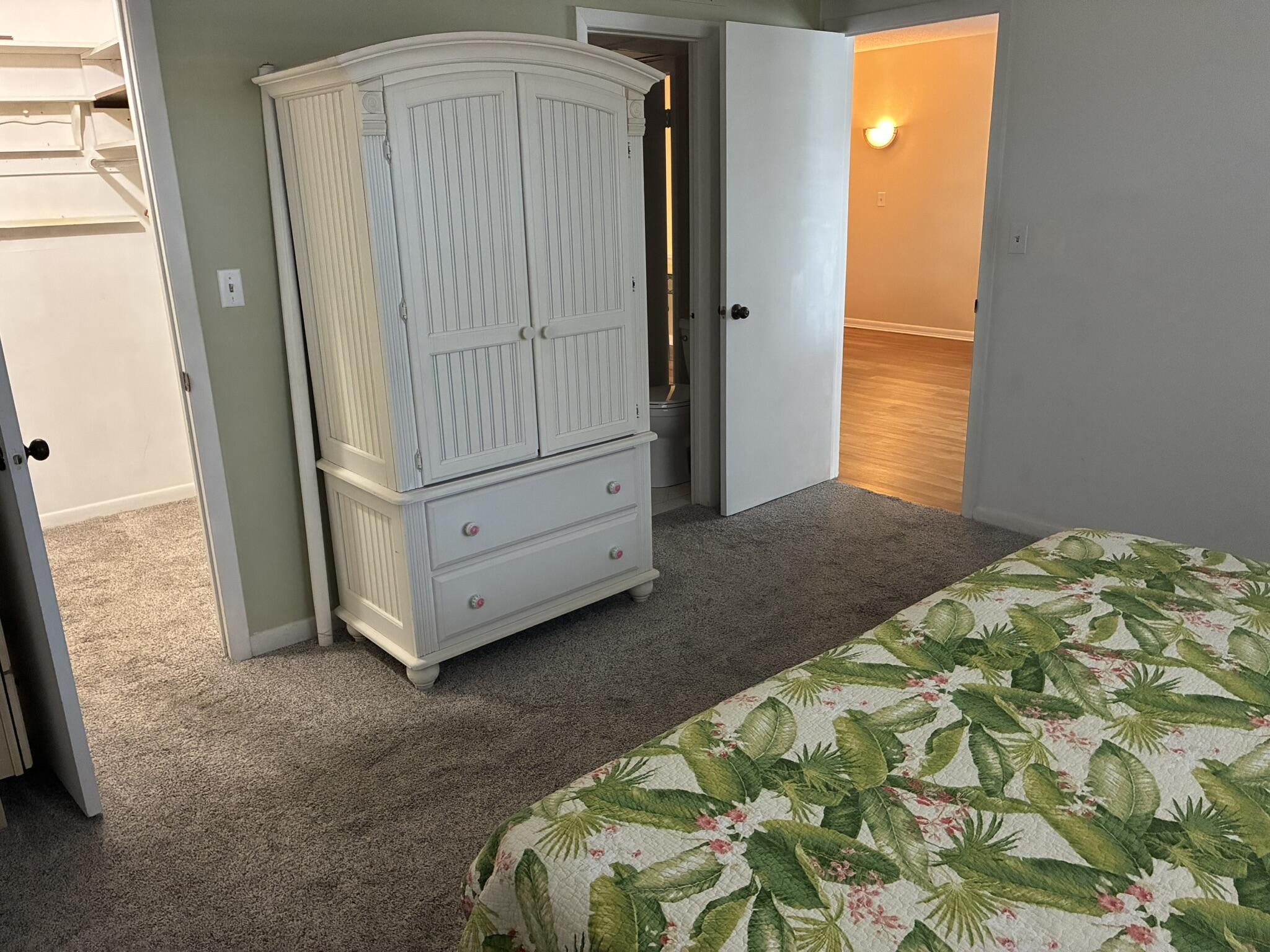 659 W Oakland Park Boulevard 204-c Property Photo 13