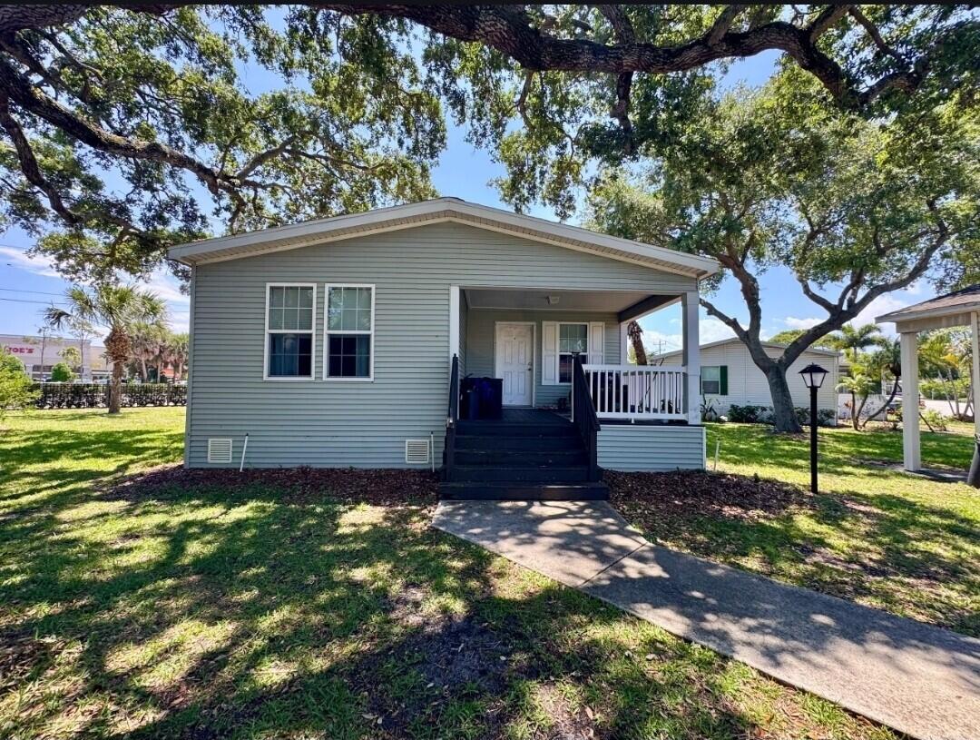 2555 Pga Boulevard 149