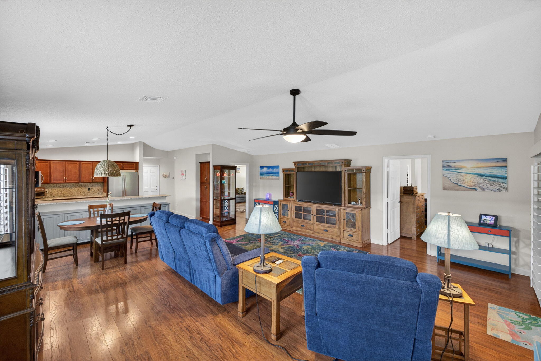 6456 Alemendra Street Property Photo 13