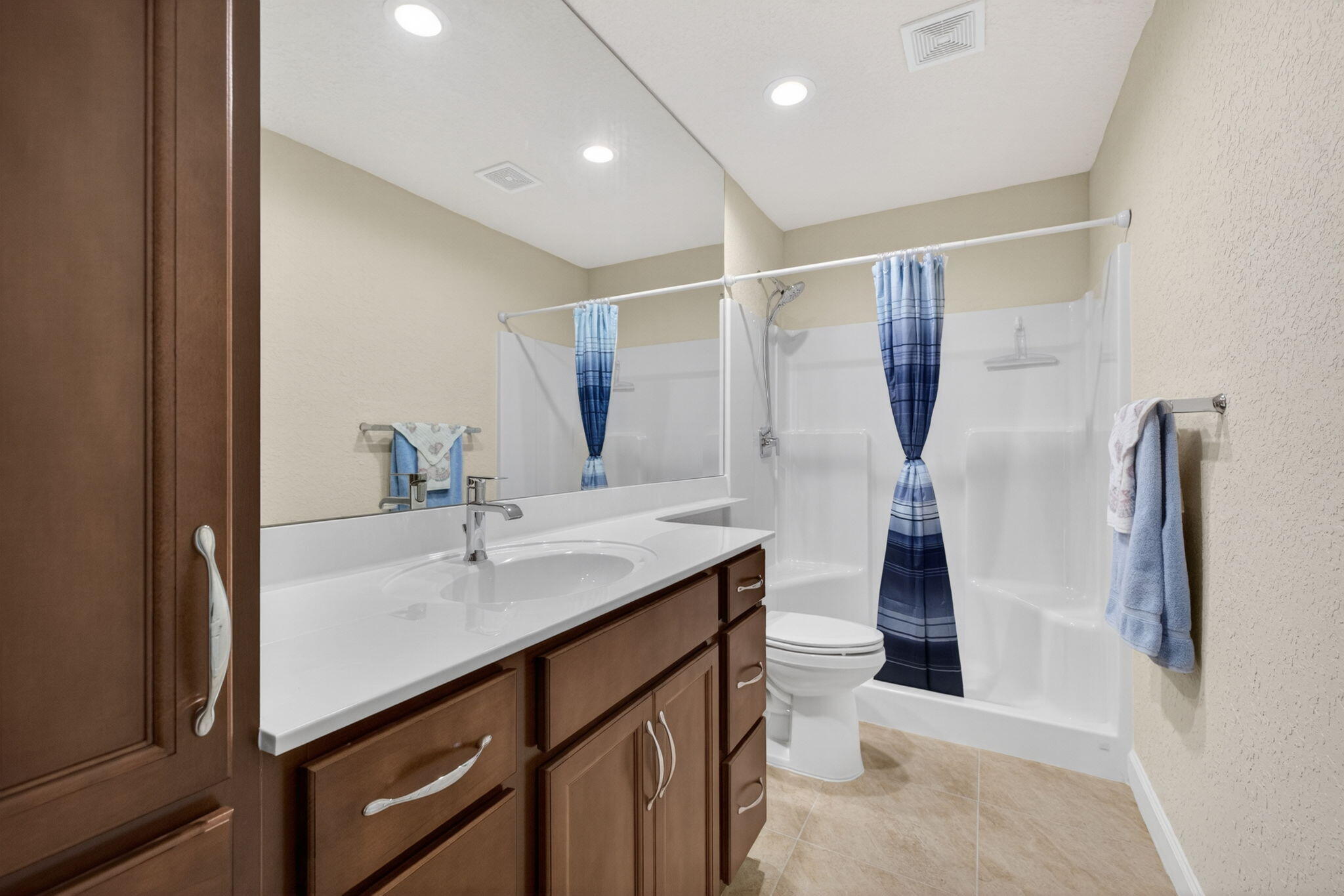 6456 Alemendra Street Property Photo 27
