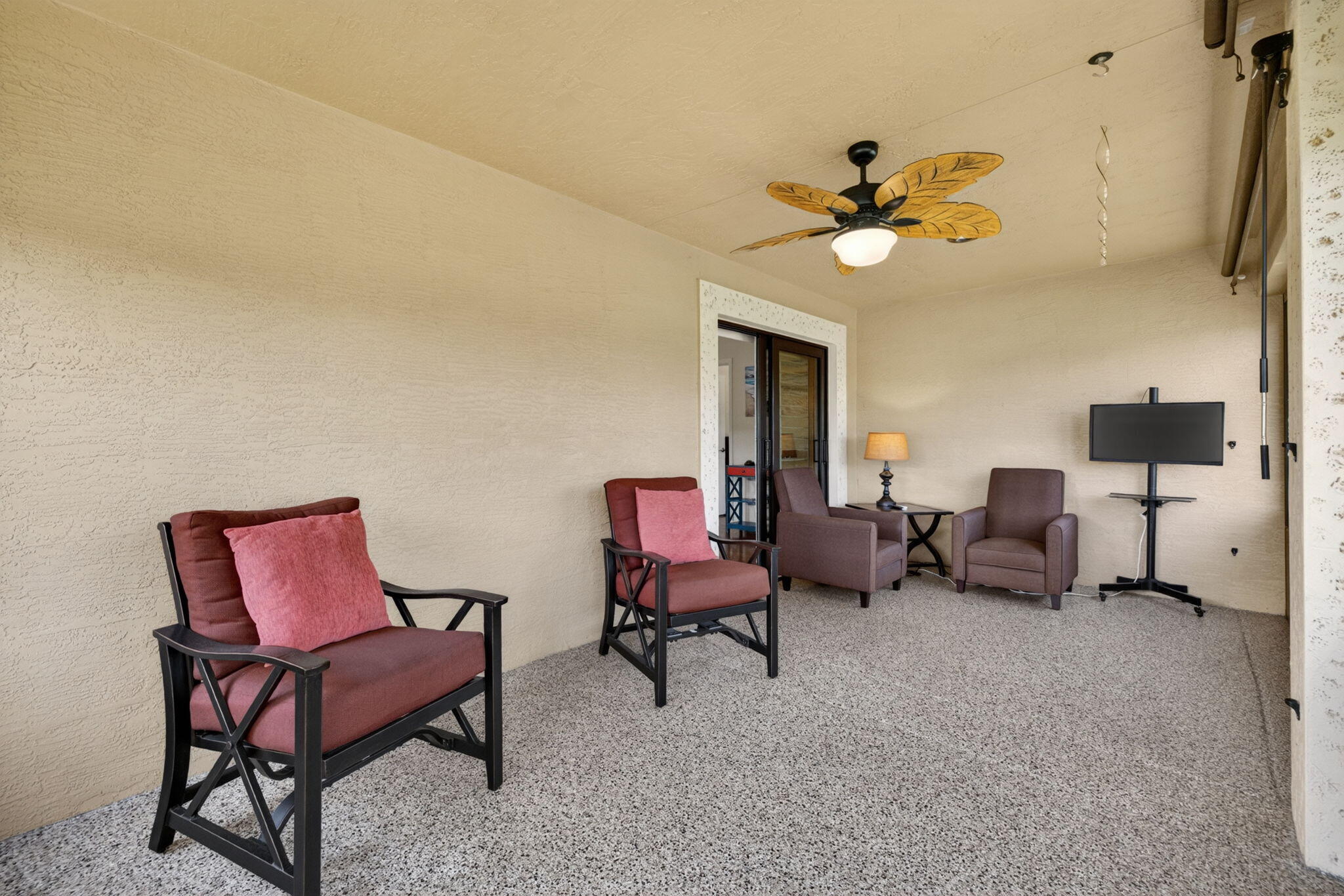 6456 Alemendra Street Property Photo 28