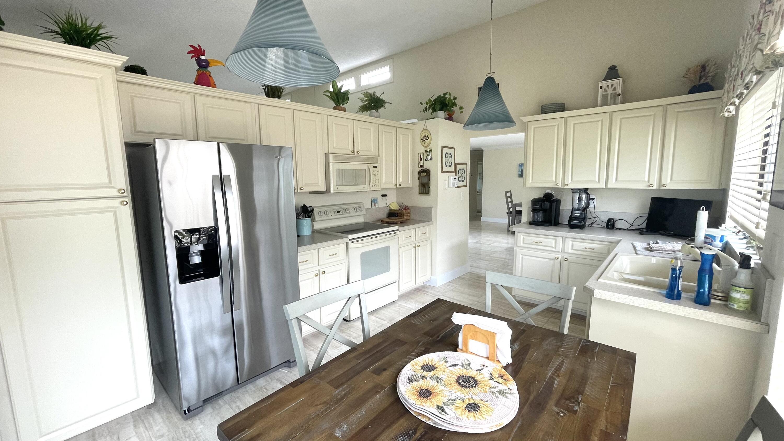5662 Ainsley Court Property Photo 8