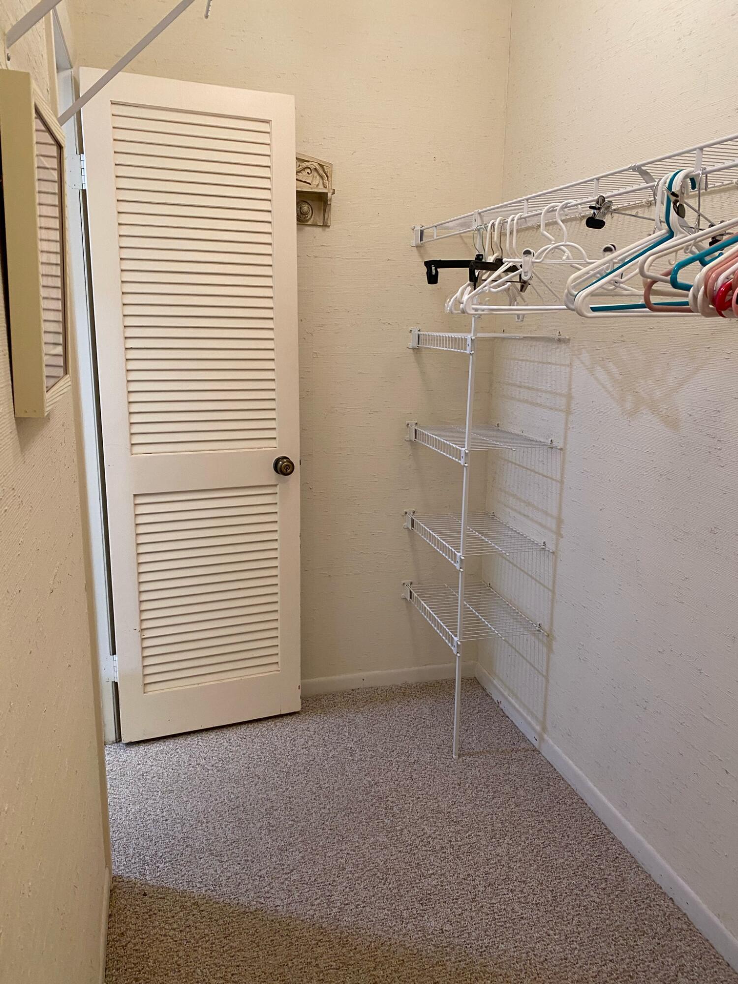 5662 Ainsley Court Property Photo 11