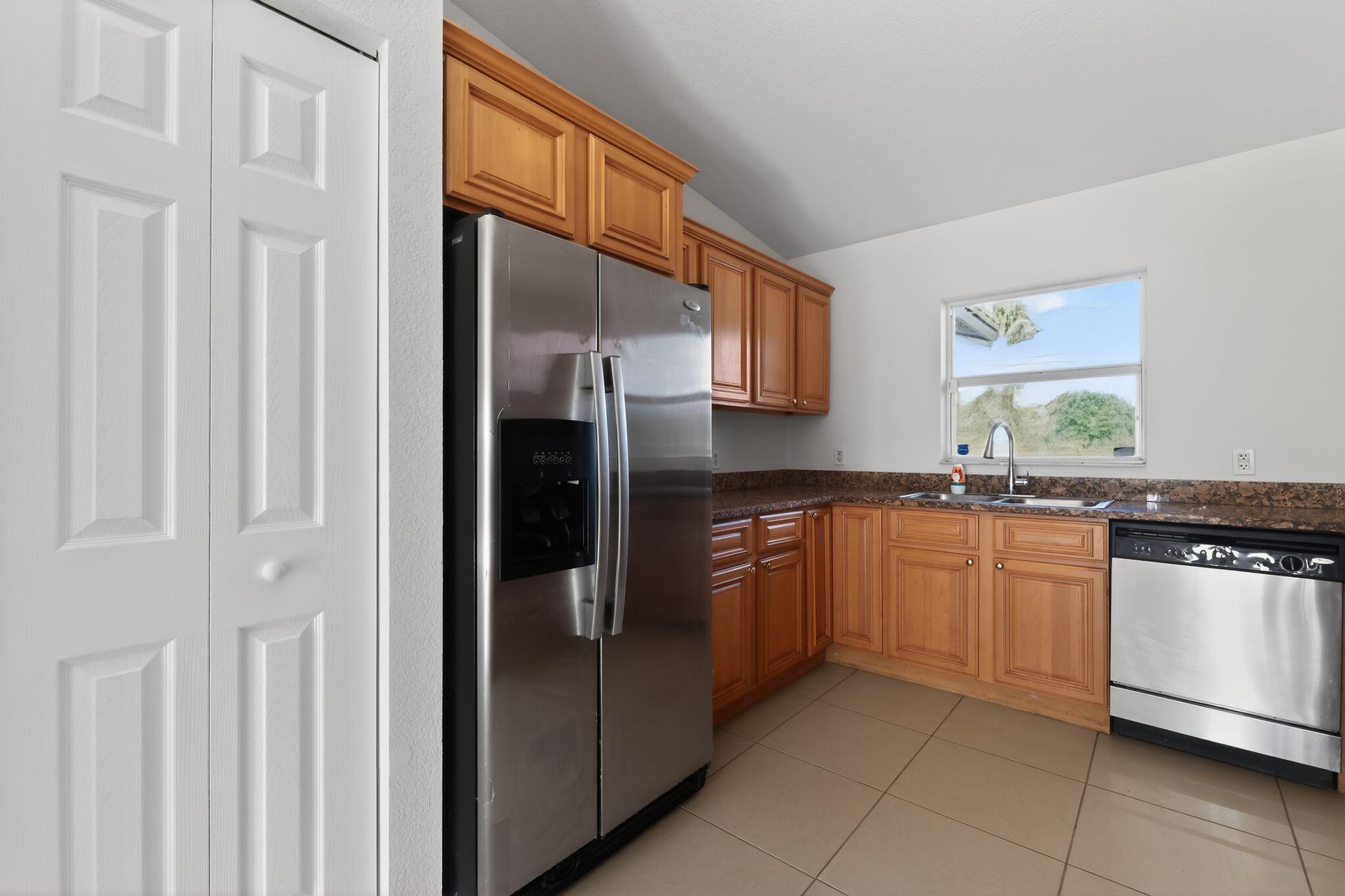 138 Dabou Loop Property Photo 9